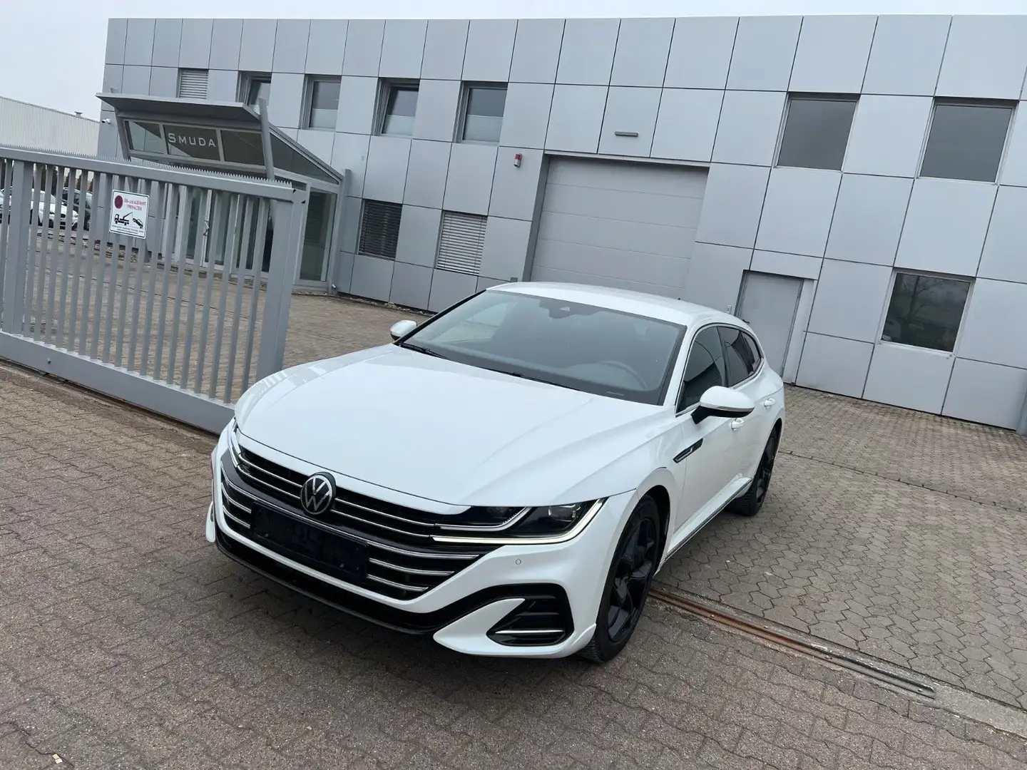 Volkswagen Arteon R-Line DSG*ACC*AHK*LANE*VIRTUAL*NAVI*LED Weiß - 1