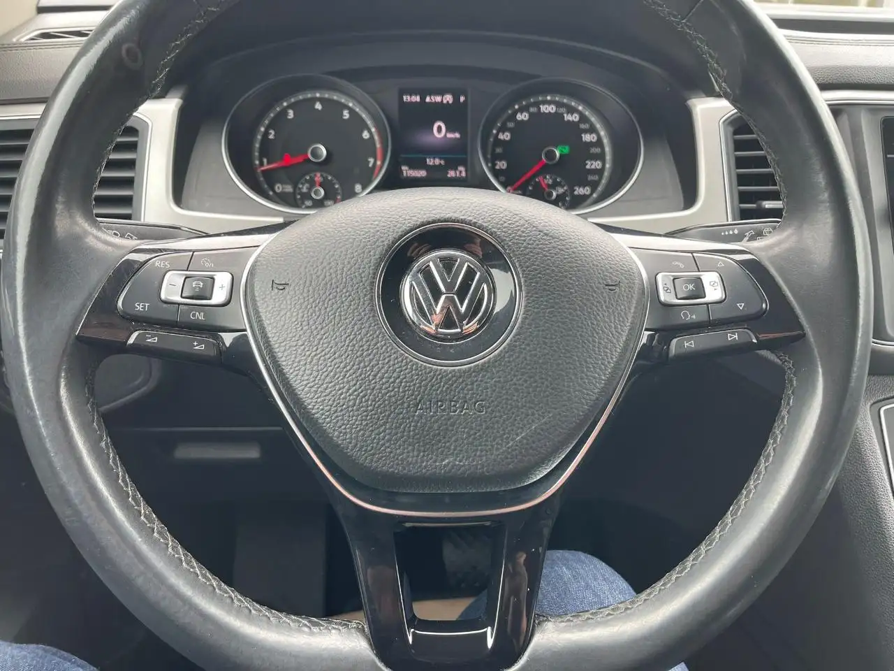 Volkswagen Atlas снимка Volkswagen Atlas