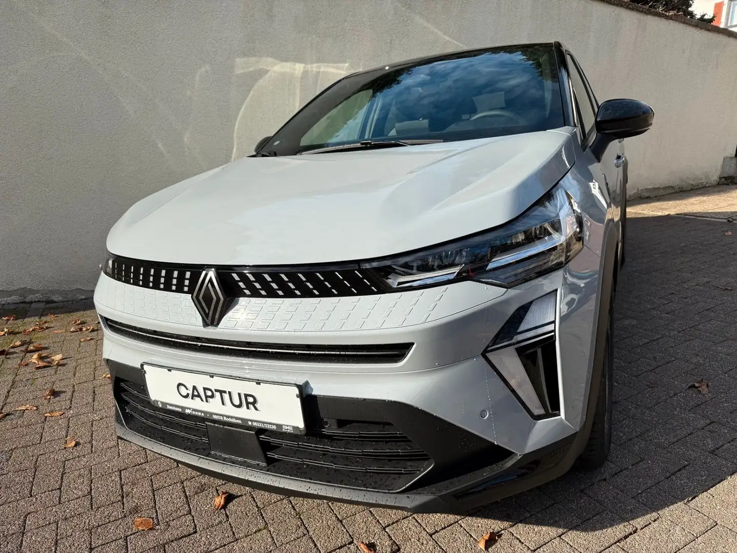 Renault Captur TCe 115 KISS*SOFORT AN LAGER* Gris - 2