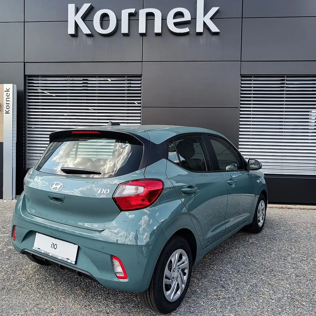 Hyundai i10 1,0 GO Grün - 2