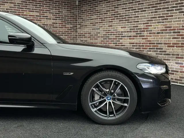 BMW M view 8
