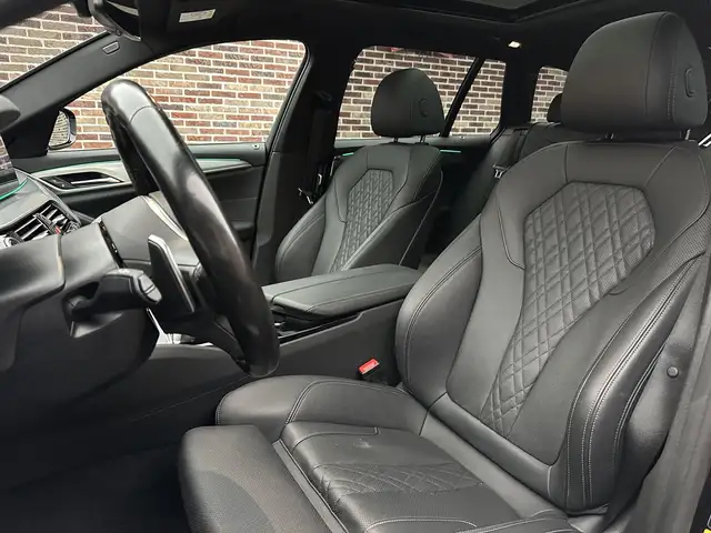 BMW M view 13