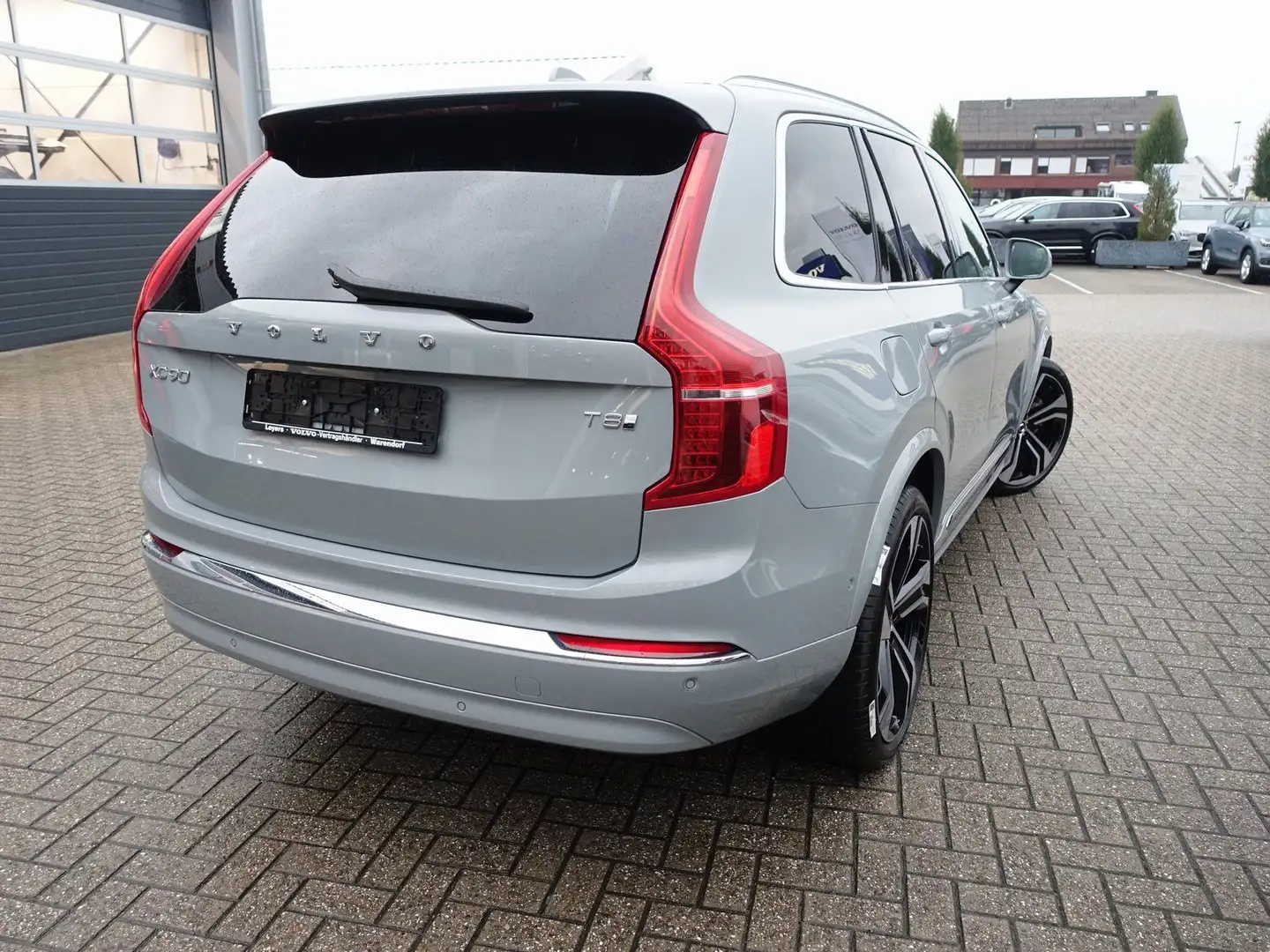 Volvo XC90 Ultra T8 AWD/FourC/AHK/HeadUP/Pano/360°/BLS Grau - 2