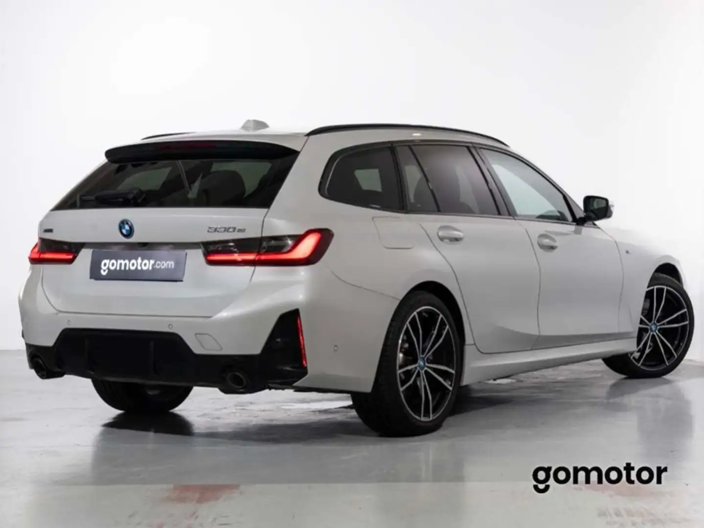 BMW 330 330e xDrive Touring Blanco - 2
