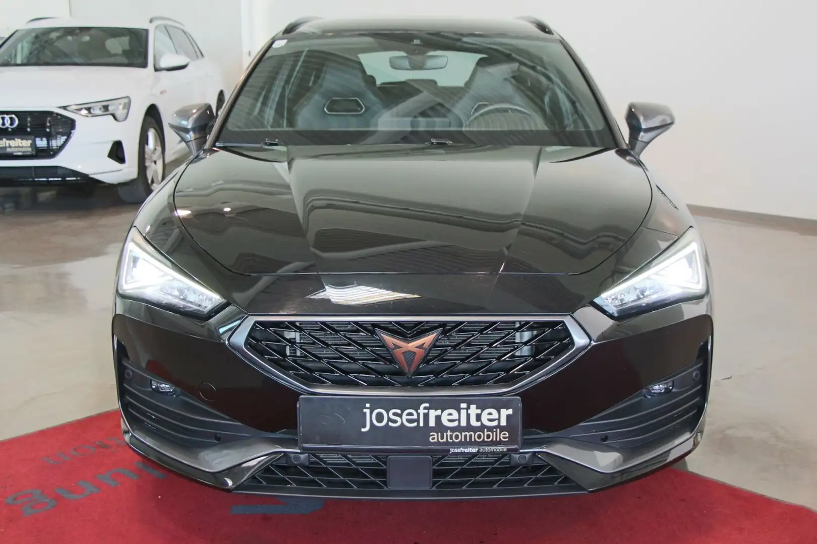 CUPRA Leon Sportstourer e-Hybrid DSG NAVI/Lenkradhzg/Kamera/ Schwarz - 2