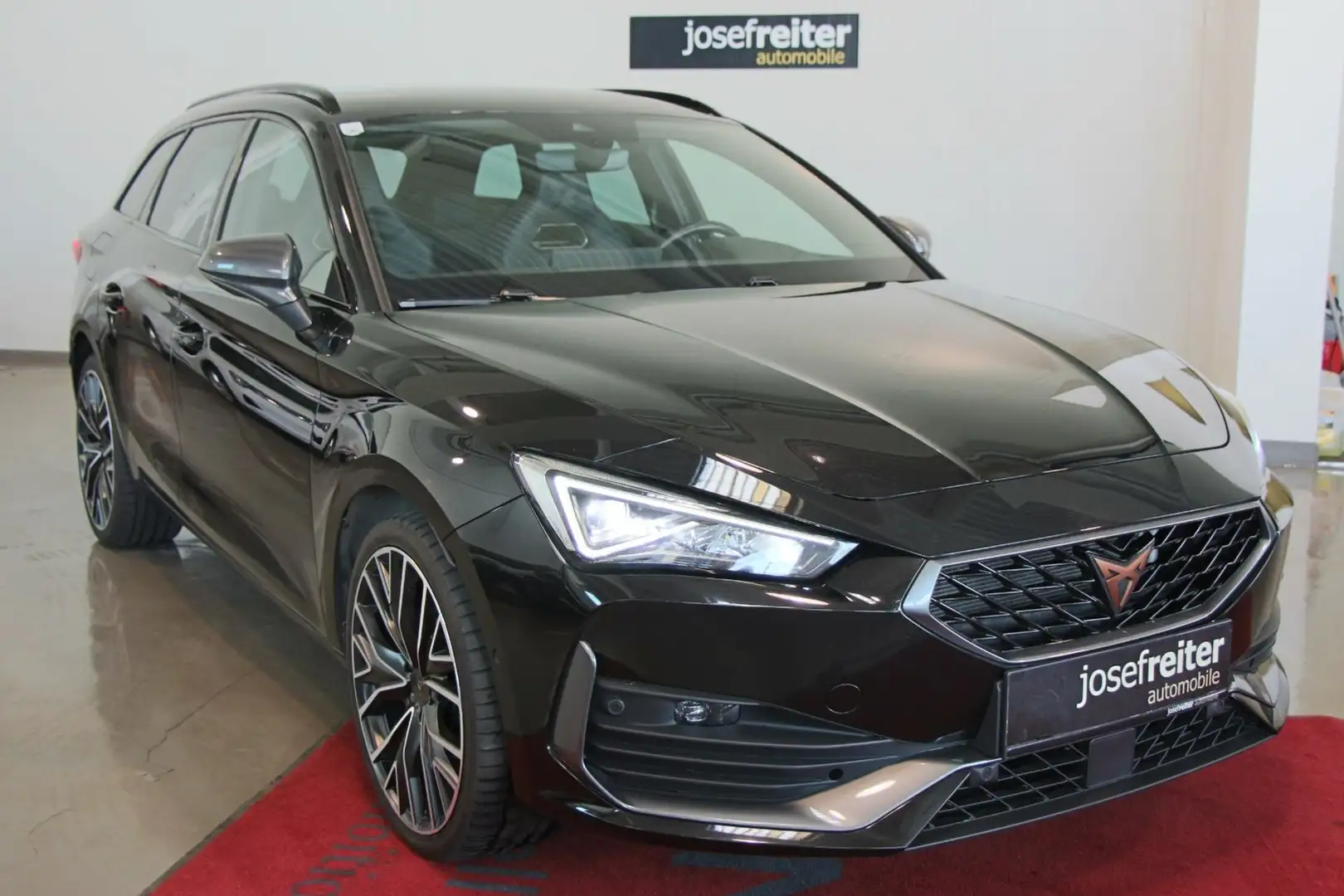 CUPRA Leon Sportstourer e-Hybrid DSG NAVI/Lenkradhzg/Kamera/ Schwarz - 1