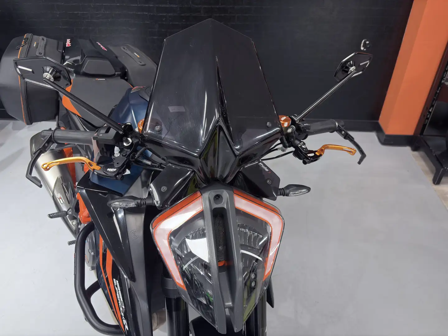 KTM 1290 Super Duke R - 2