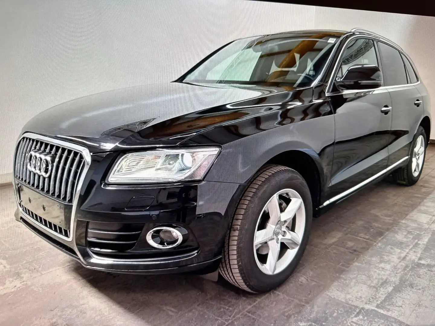 Audi Q5 2.0 TDI  quattro/AHK/NAVI/Leder/Kamera/ Schwarz - 1