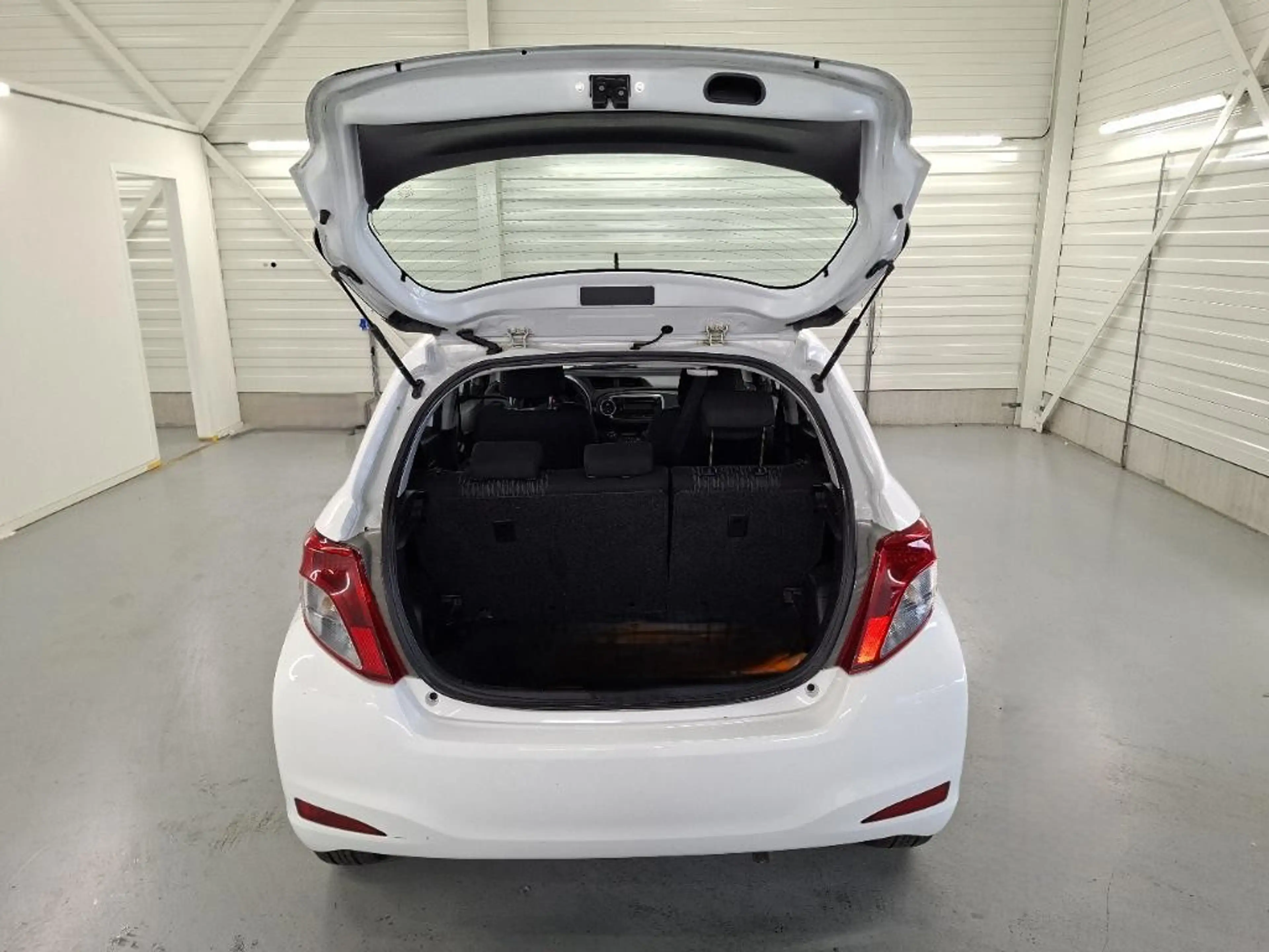 Toyota Yaris 1.5 Full Hybrid Comfort Automaat 1e Eig. 79.800 km — photo 15