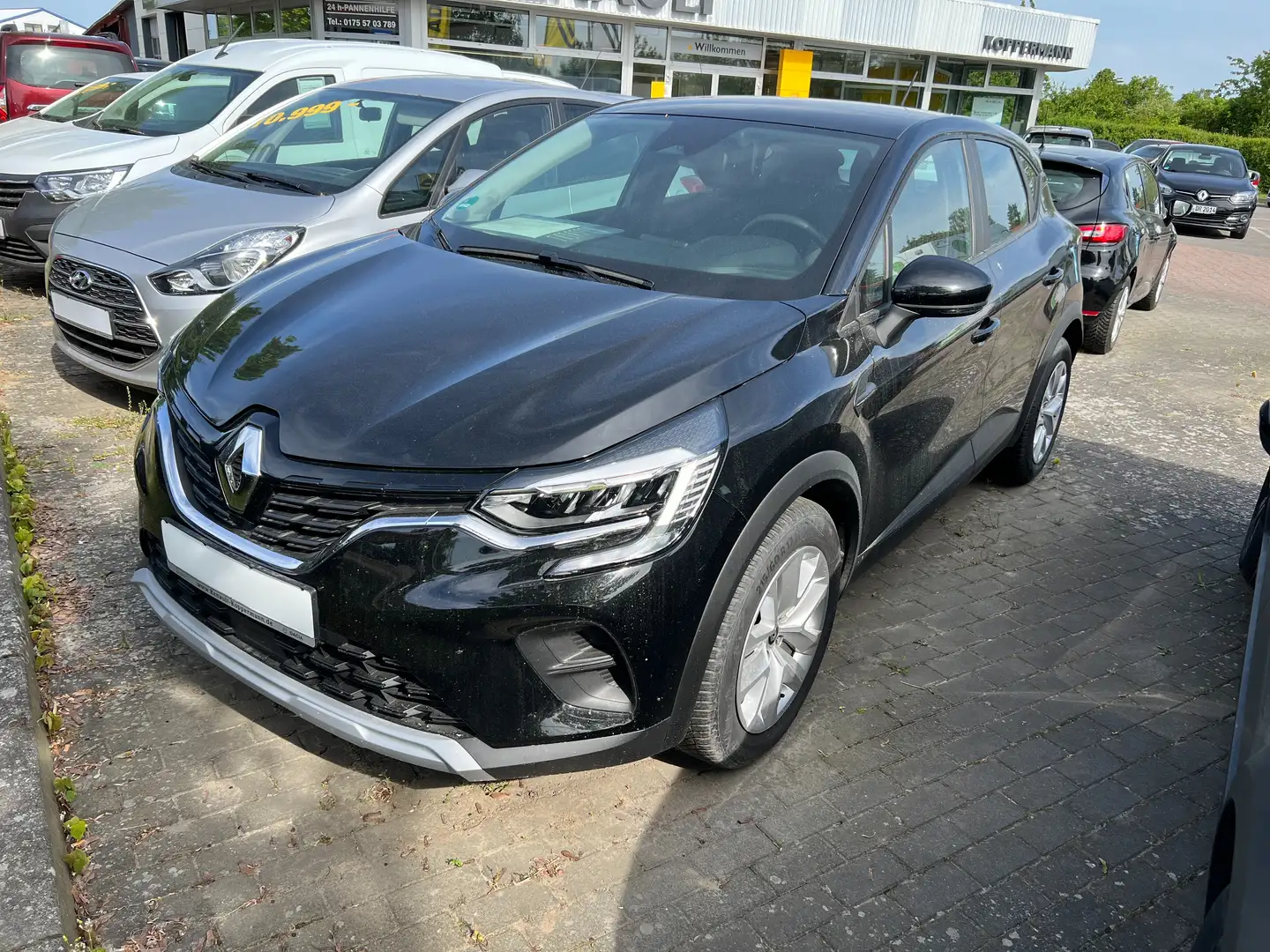 Renault Captur TCe 140 EDC, Automatik,PDC,NAVI,Ganzjahresr.,Klima Schwarz - 2