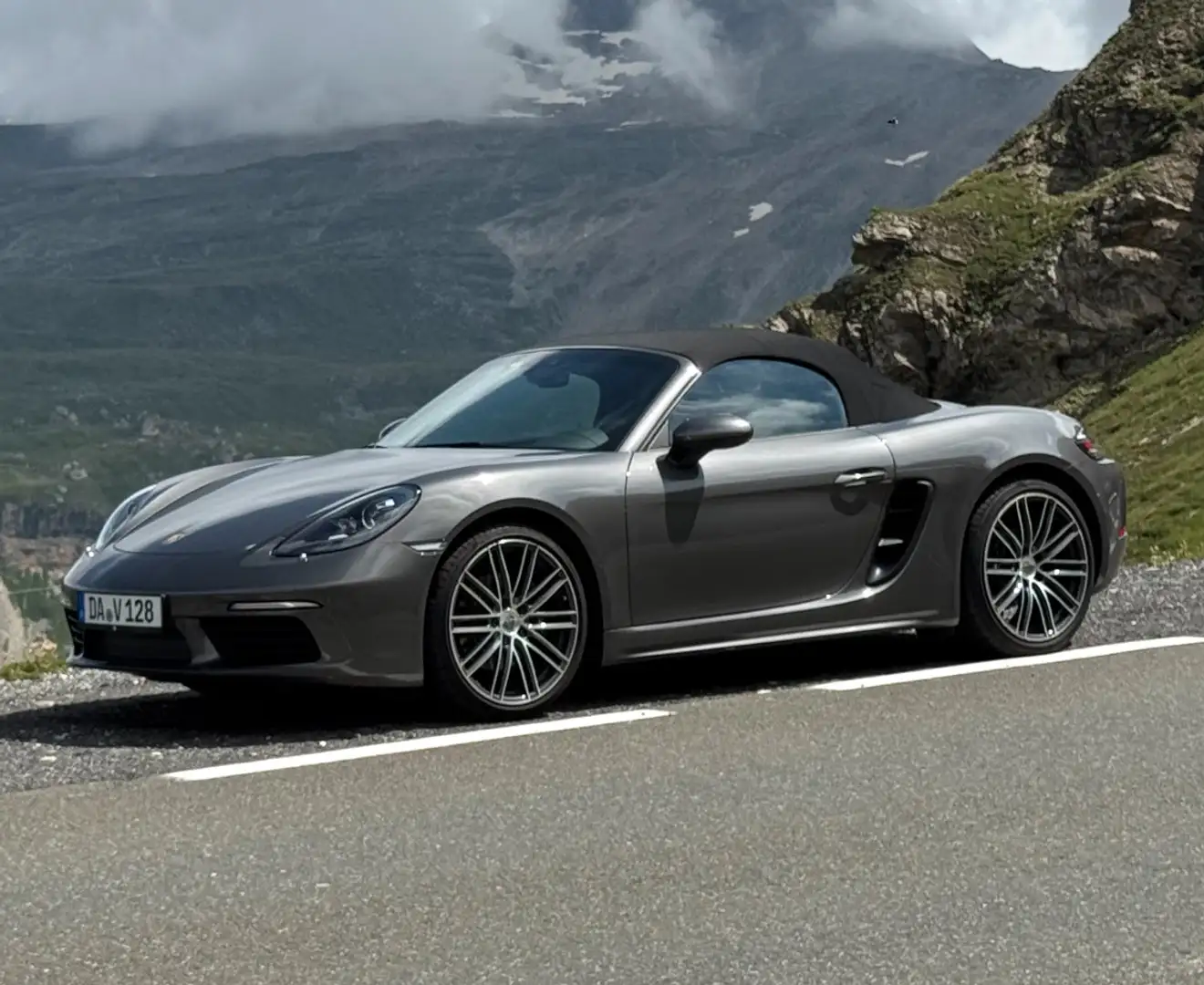 Porsche Boxster Sportauspuff und mit Porsche Approved Garantie Szürke - 1
