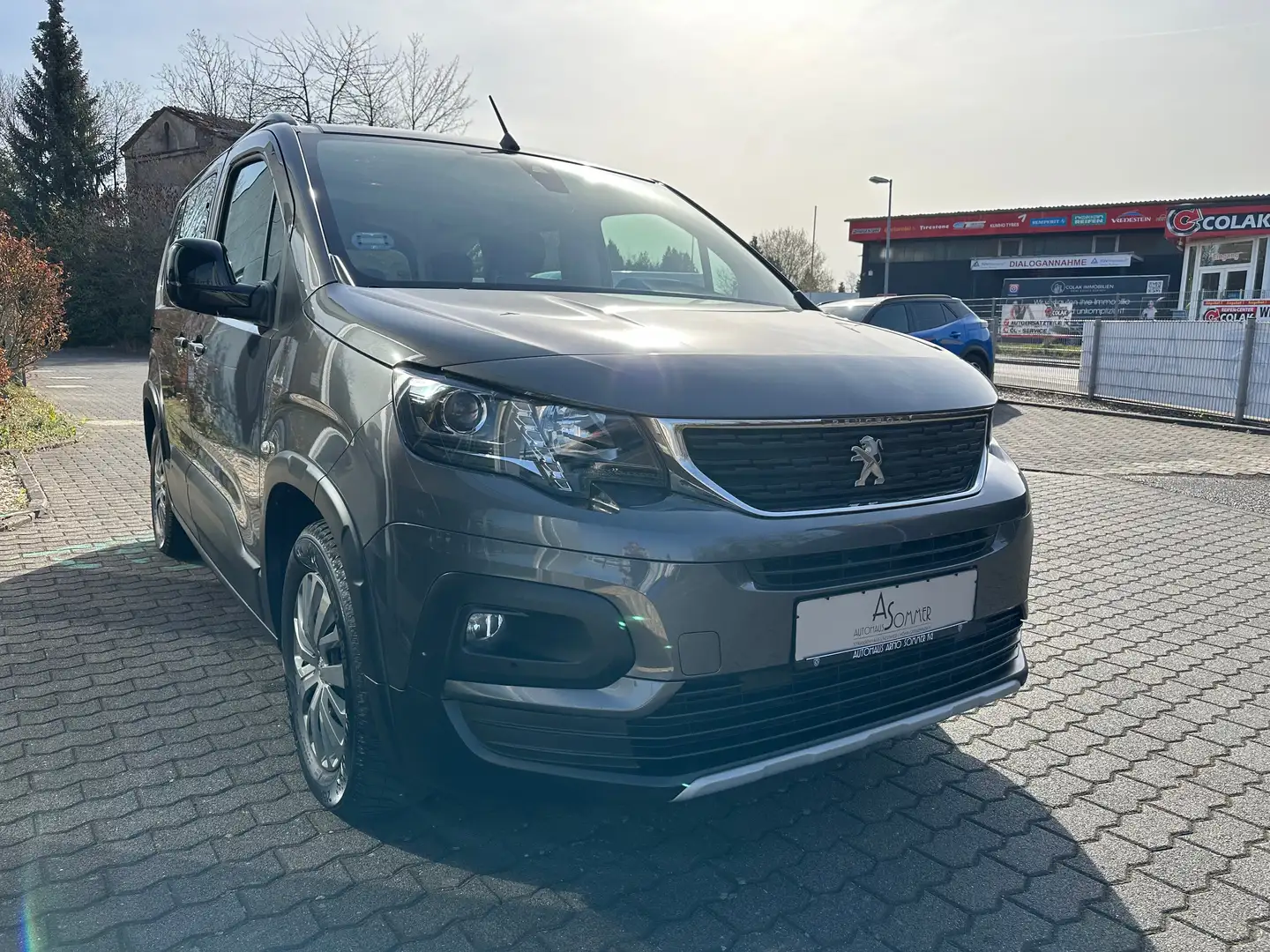 Peugeot Rifter Allure L1 Elektro 136 Grau - 2