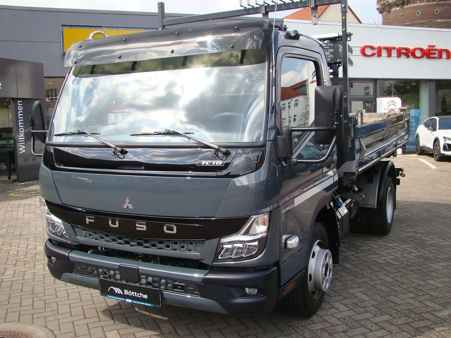 Mitsubishi Canter FUSO Canter MEILLER Grau - 1