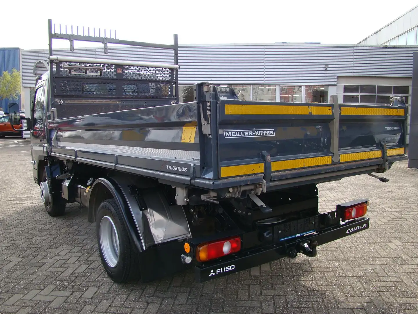 Mitsubishi Canter FUSO Canter MEILLER Grau - 2