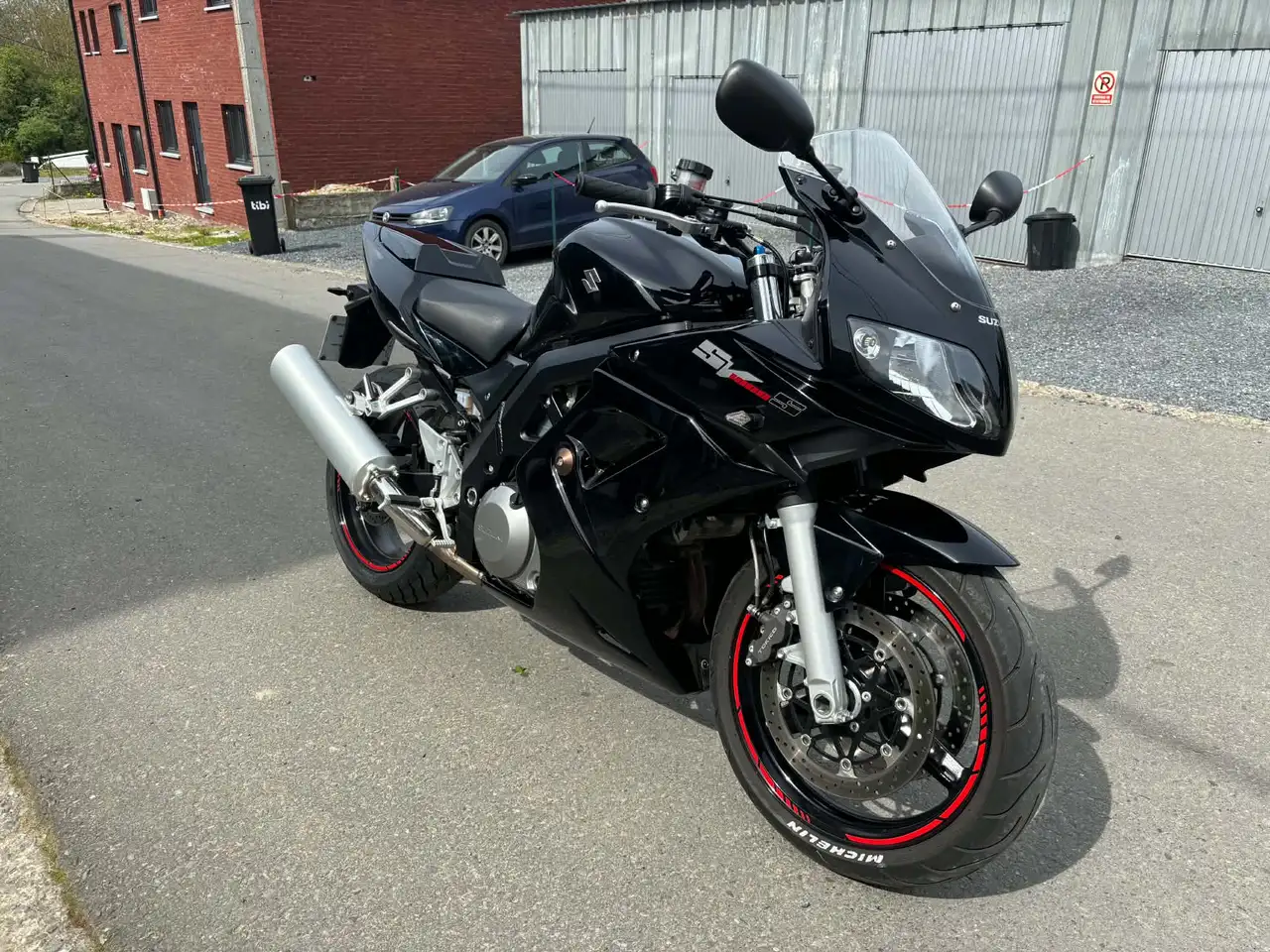 Suzuki SV 1000