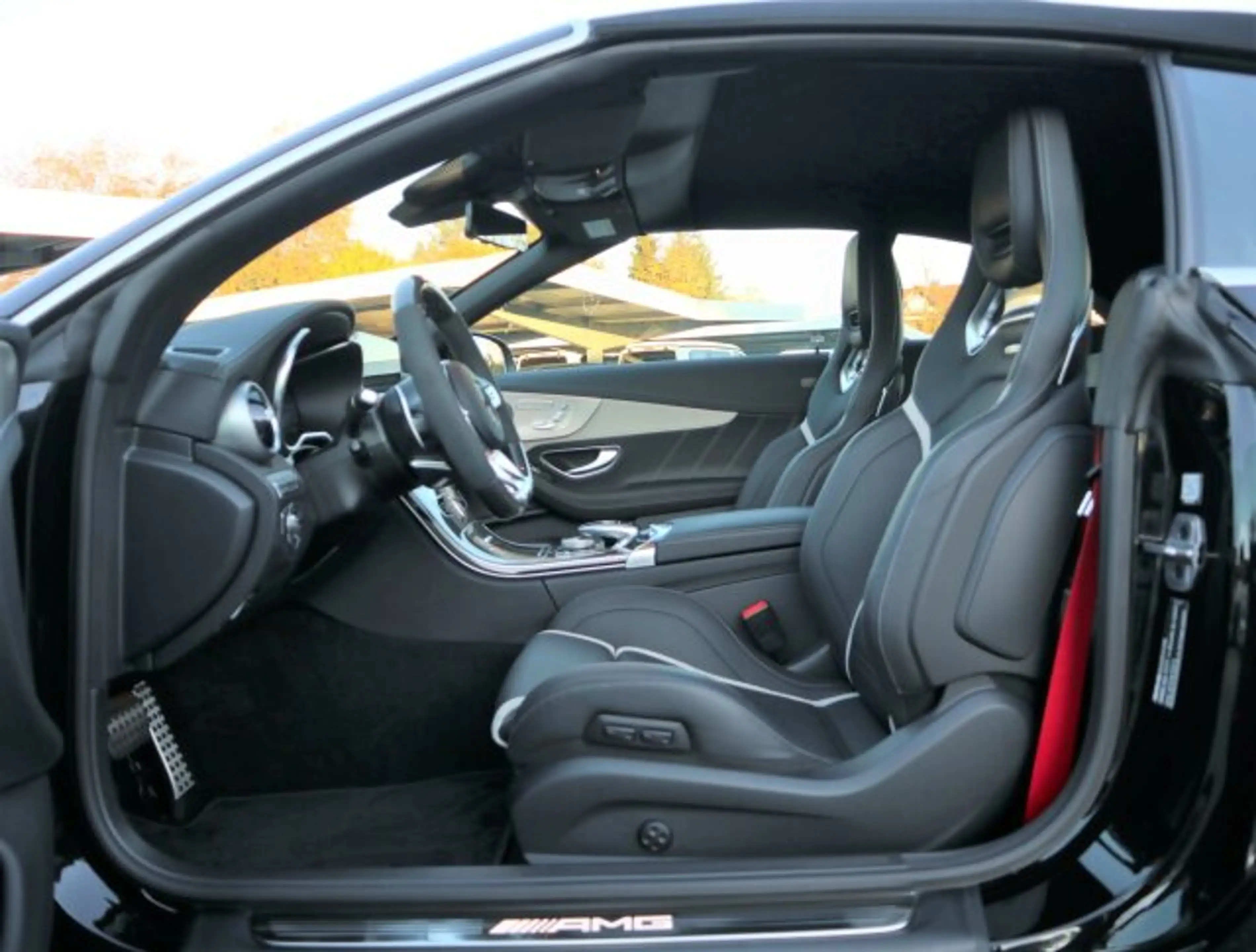 Mercedes-Benz C 63 AMG C 63 AMG S COMAND APS/Distronic/Styling — photo 9