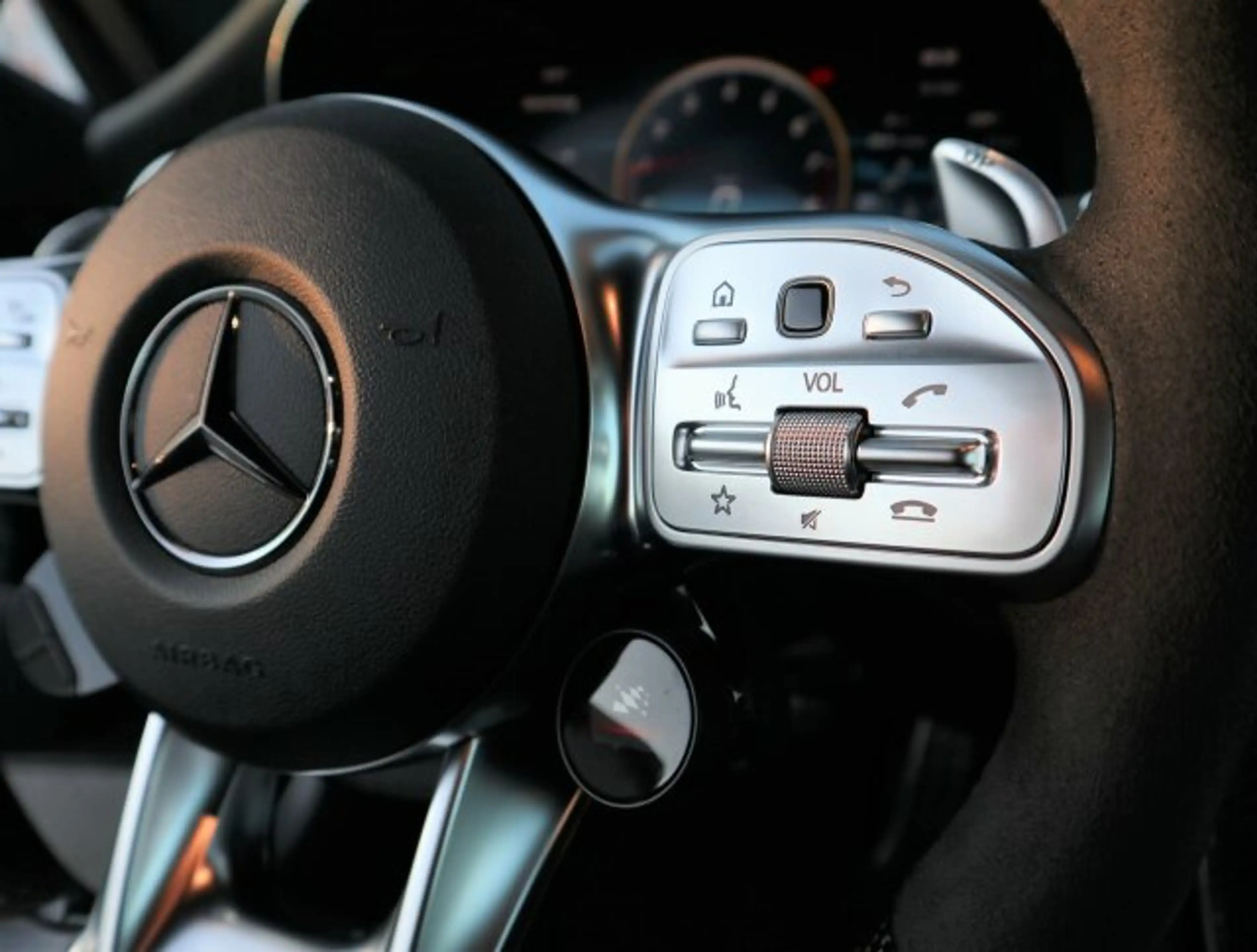 Mercedes-Benz C 63 AMG C 63 AMG S COMAND APS/Distronic/Styling — photo 15