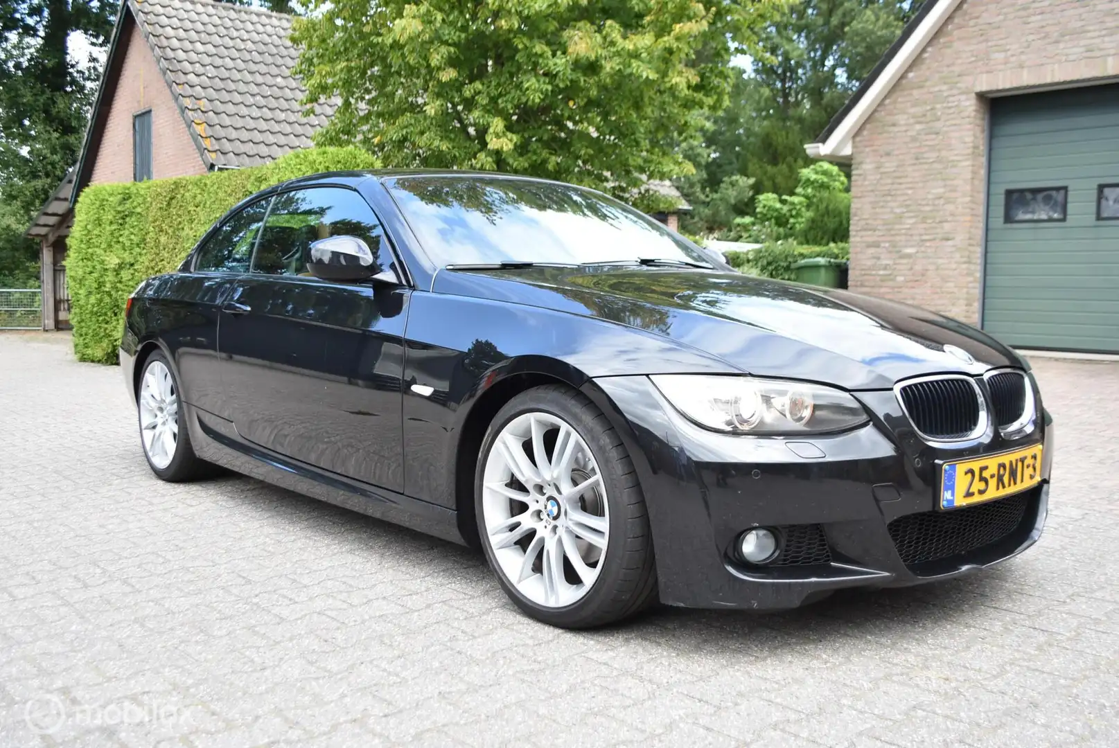 BMW 320 3-serie Cabrio 320d High Executive M Sport Noir - 2