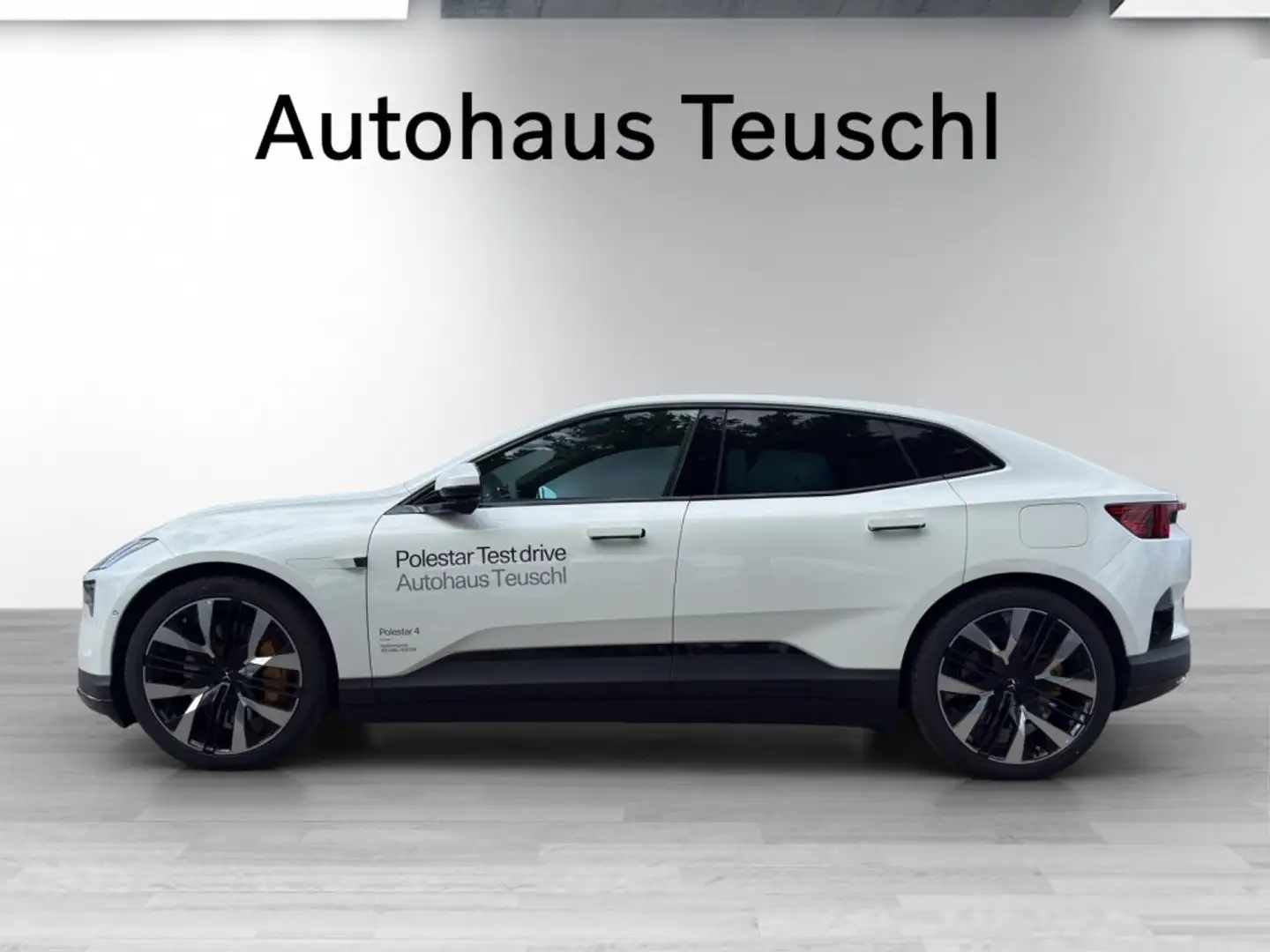 Polestar 4 Dual Motor Performance Weiß - 2