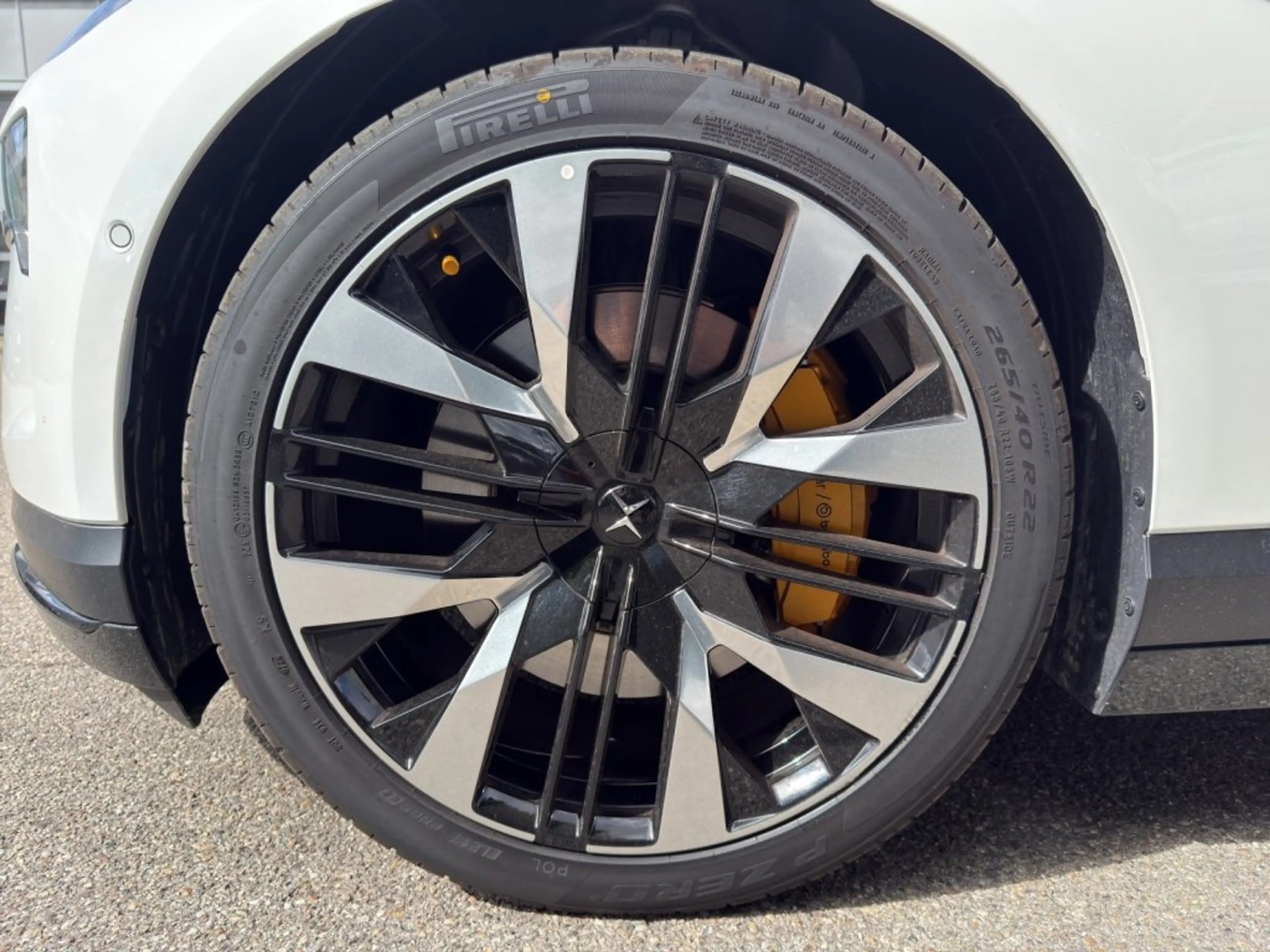 Polestar 4 Dual Motor Performance — photo 13