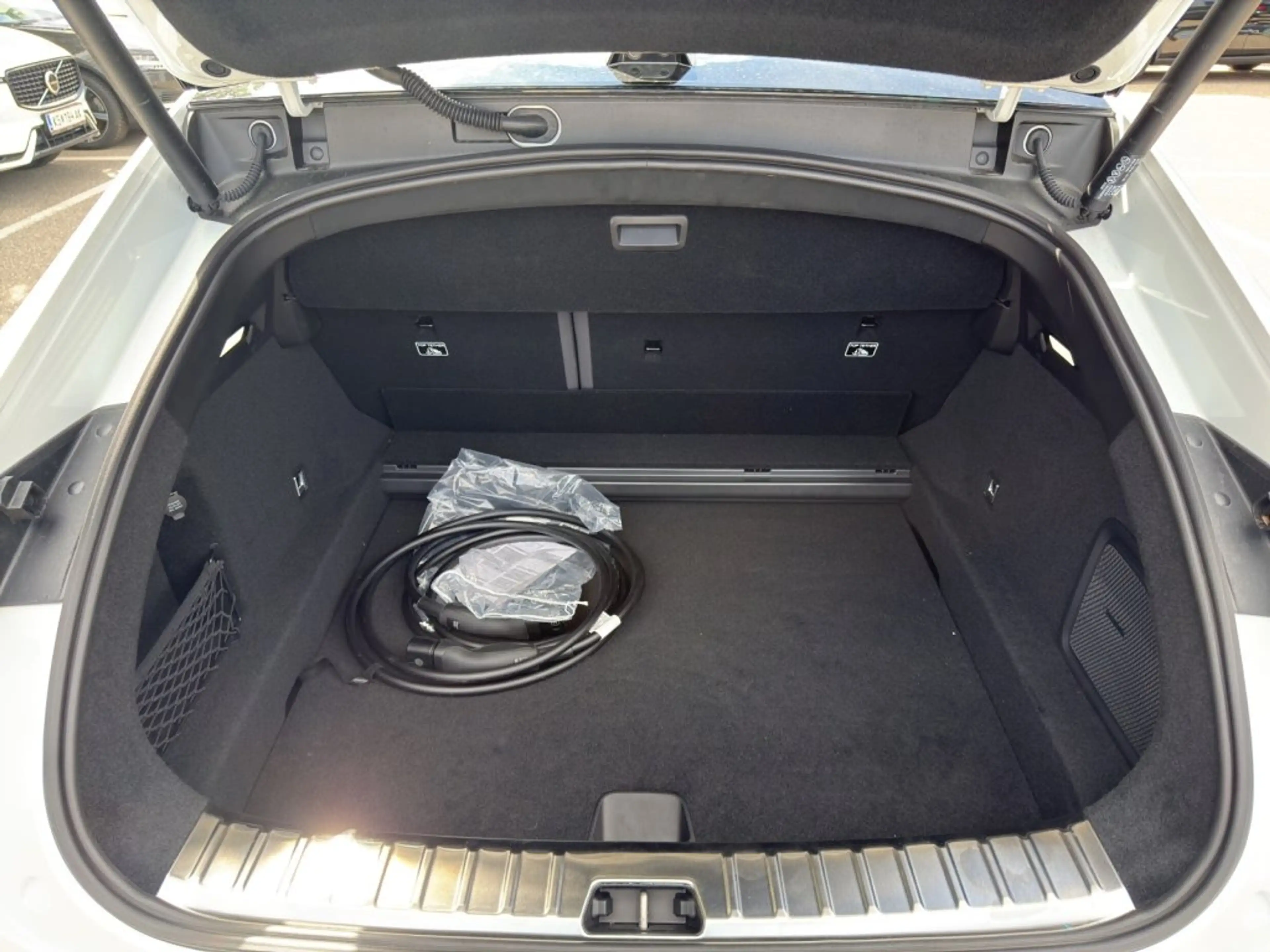 Polestar 4 Dual Motor Performance — photo 11