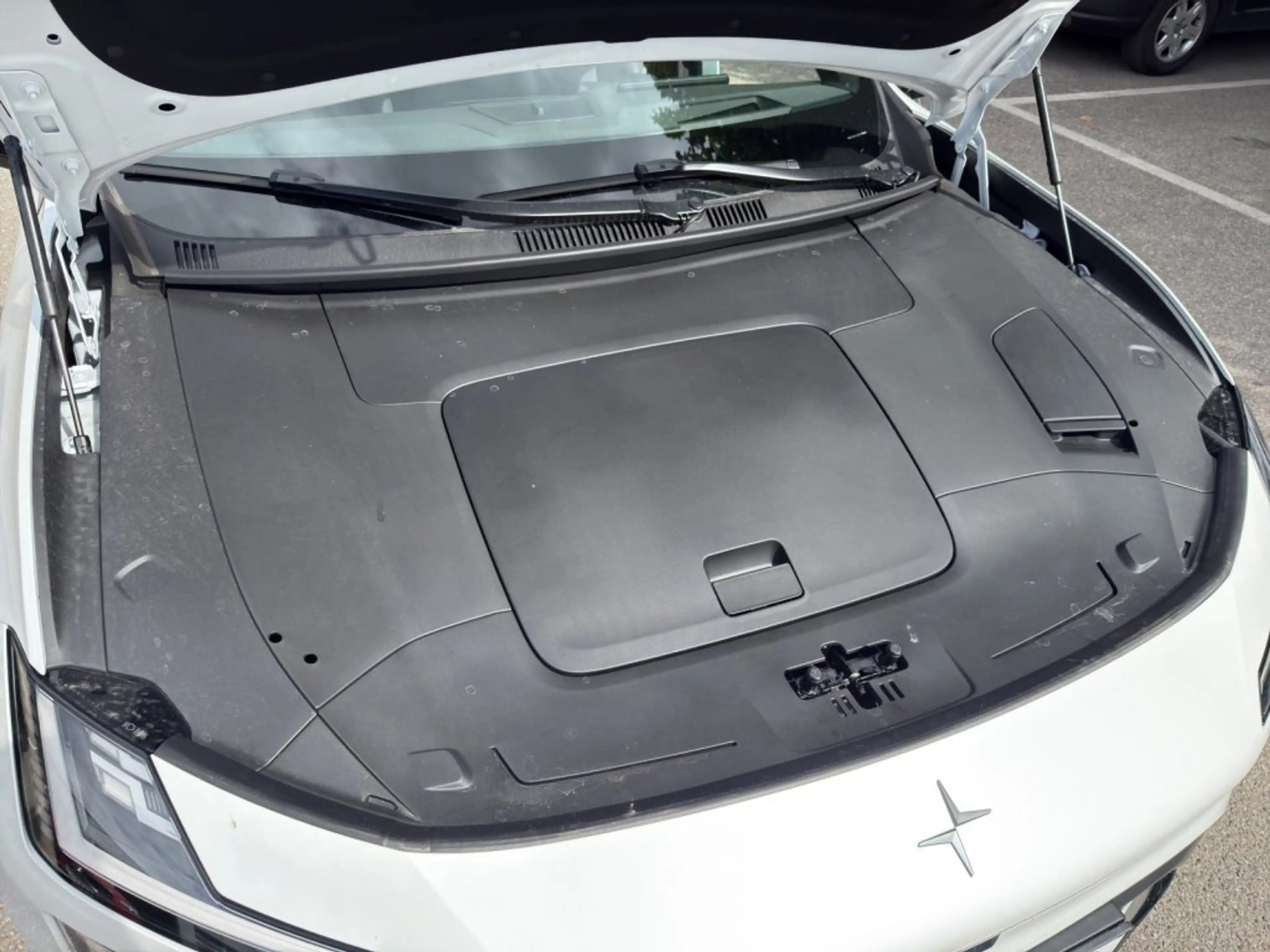 Polestar 4 Dual Motor Performance — photo 12
