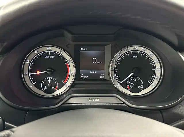 Skoda Octavia view 22