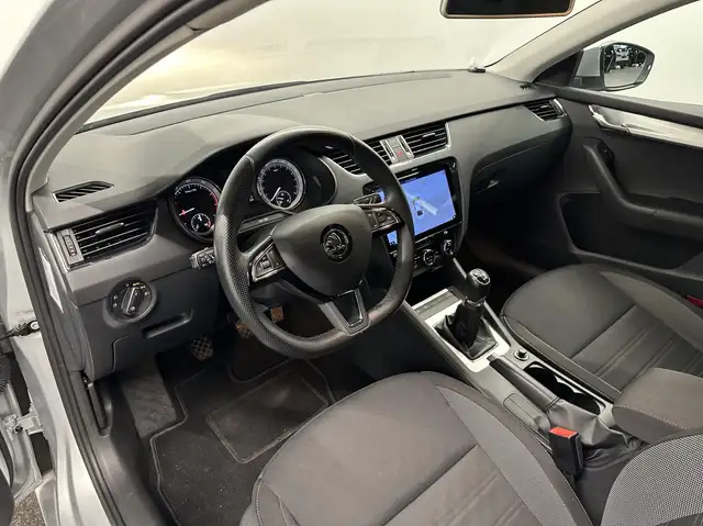 Skoda Octavia view 14
