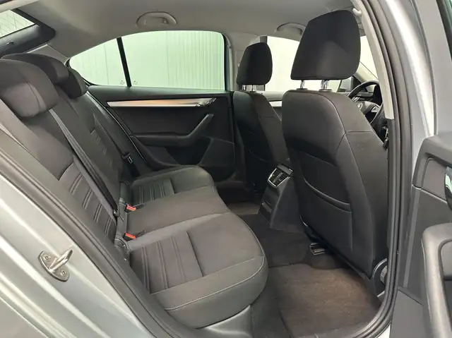 Skoda Octavia view 13