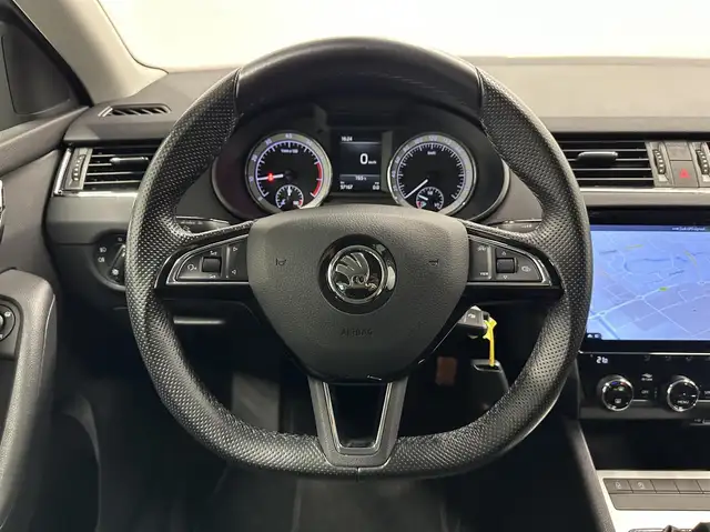 Skoda Octavia view 17