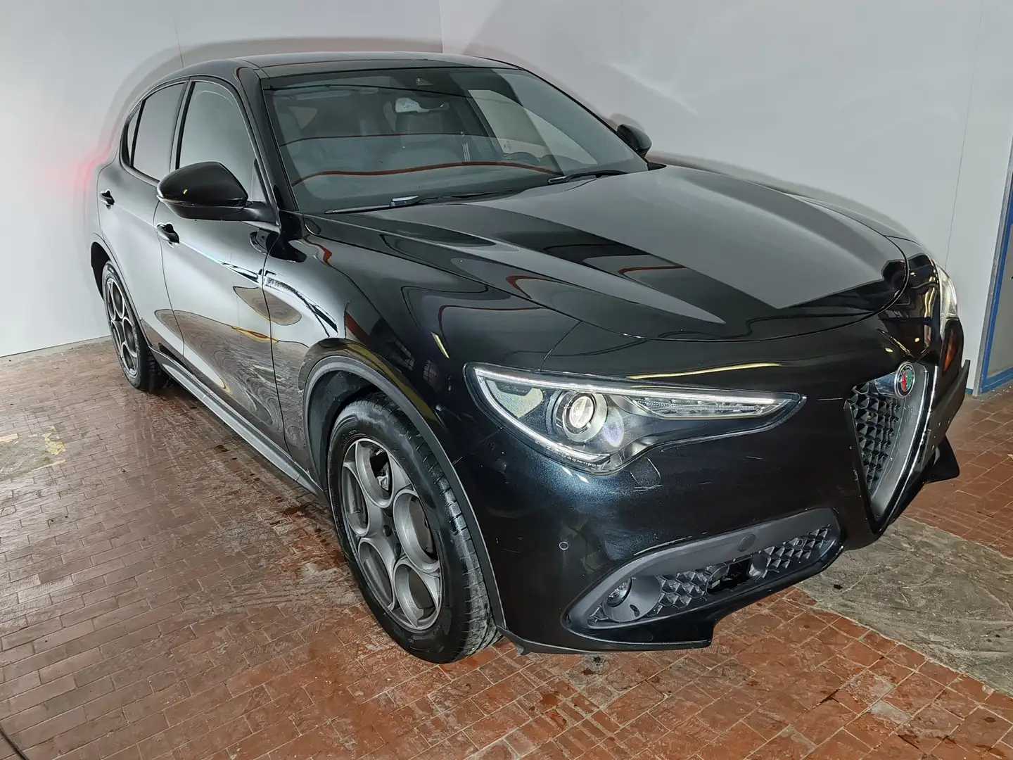 Alfa Romeo Stelvio 2.2d 190cv AT8 Q4 Sprint  Navi+Camera + Palette Nero - 1