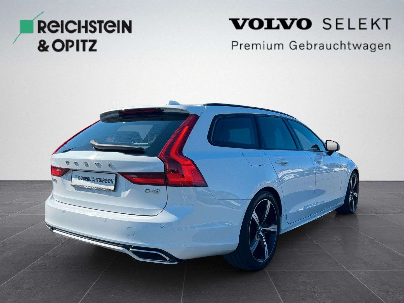 Volvo V90