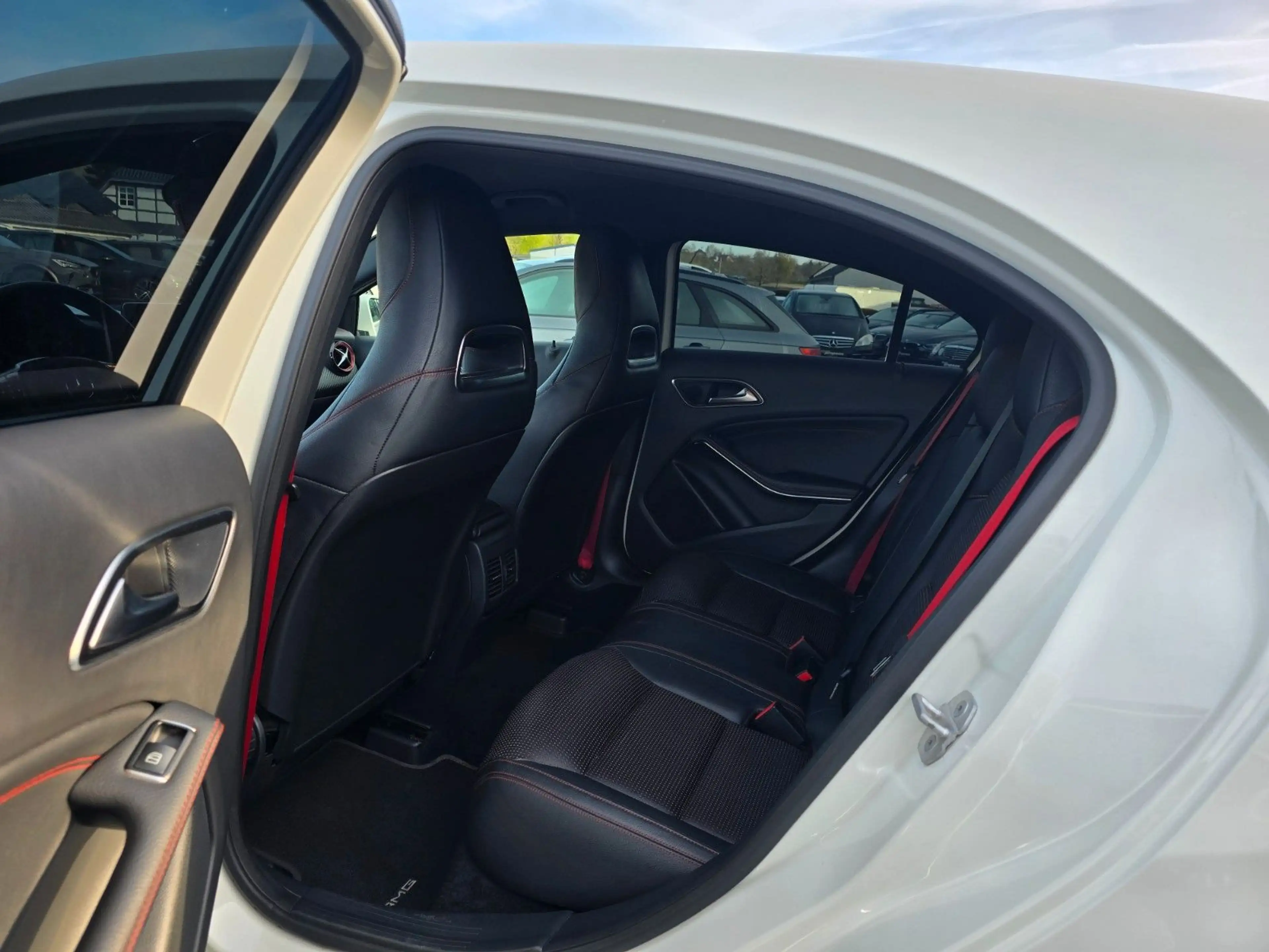 Mercedes-Benz A 45 AMG 4Matic EXKLUSIV 19"ALU NAVI XENON — photo 6