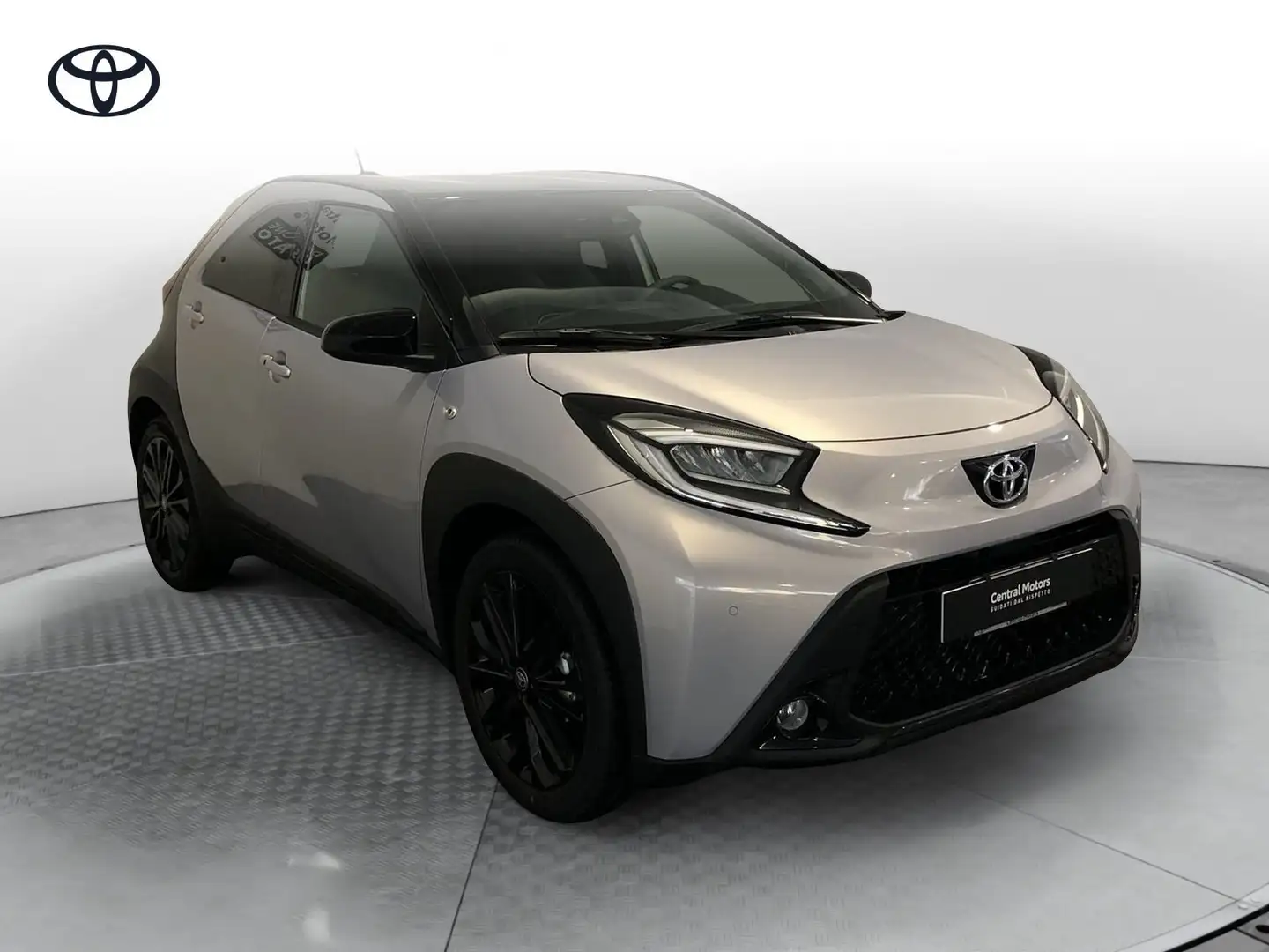 Toyota Aygo X 1.0 JBL Mauve - 2