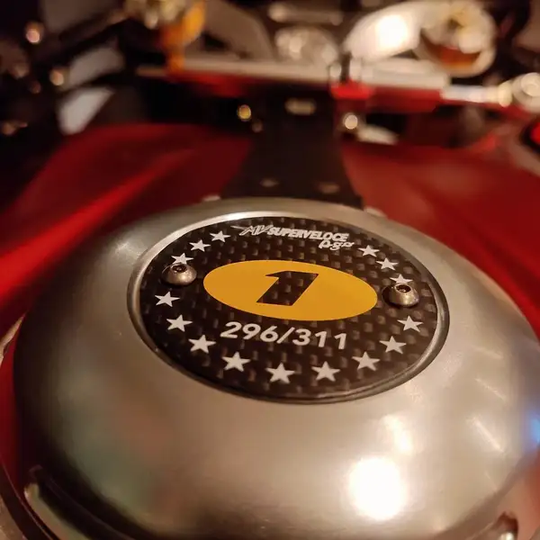 MV Agusta Superveloce 800 - foto 2