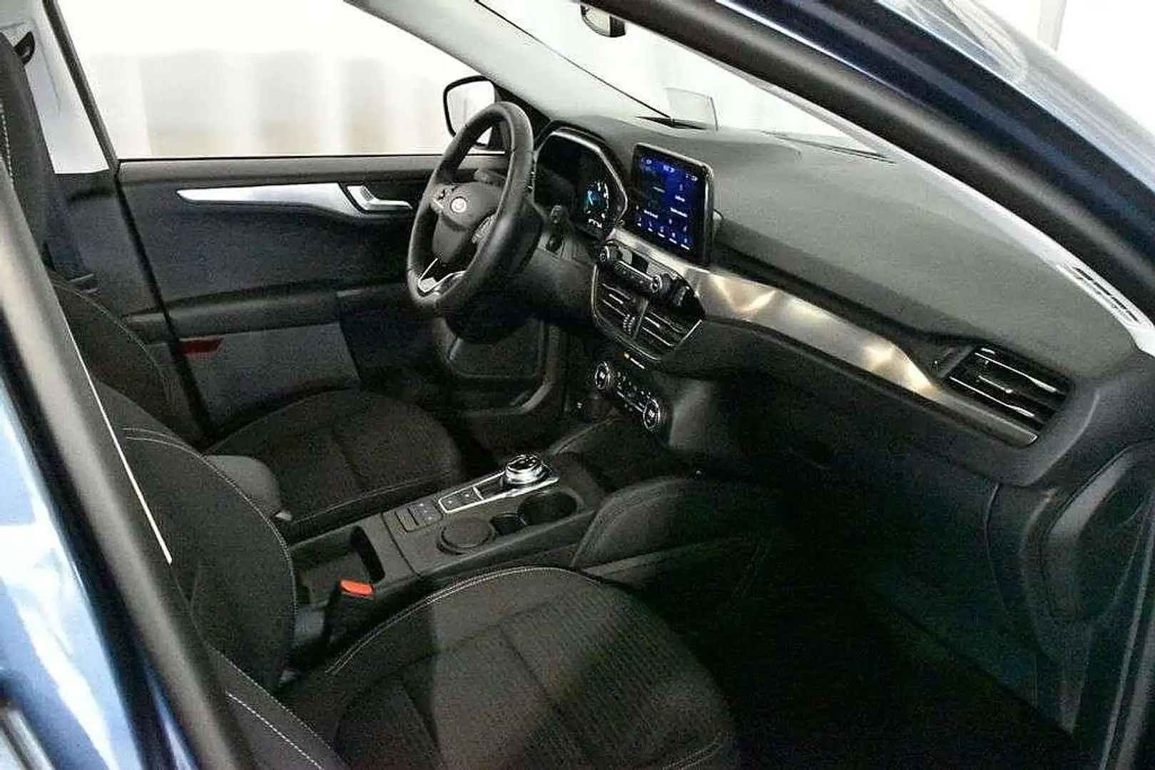 Ford Kuga Titanium Plug-In Hybrid Blau - 2