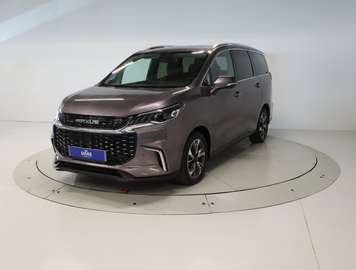 BEV 7 PLAZAS 53KWH 177 5P