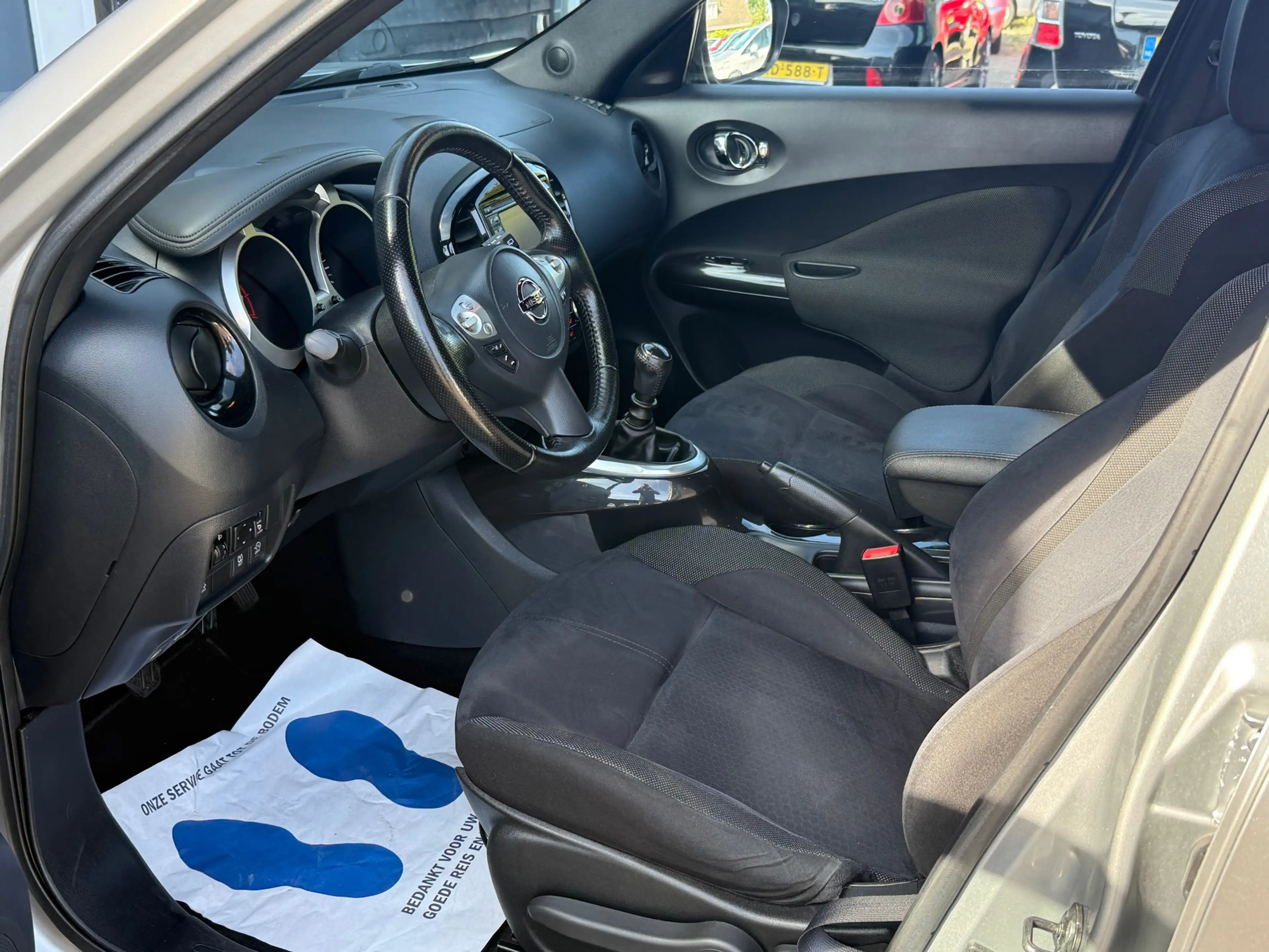 Nissan Juke 1.2 DIG-T S/S N-Connecta — photo 9
