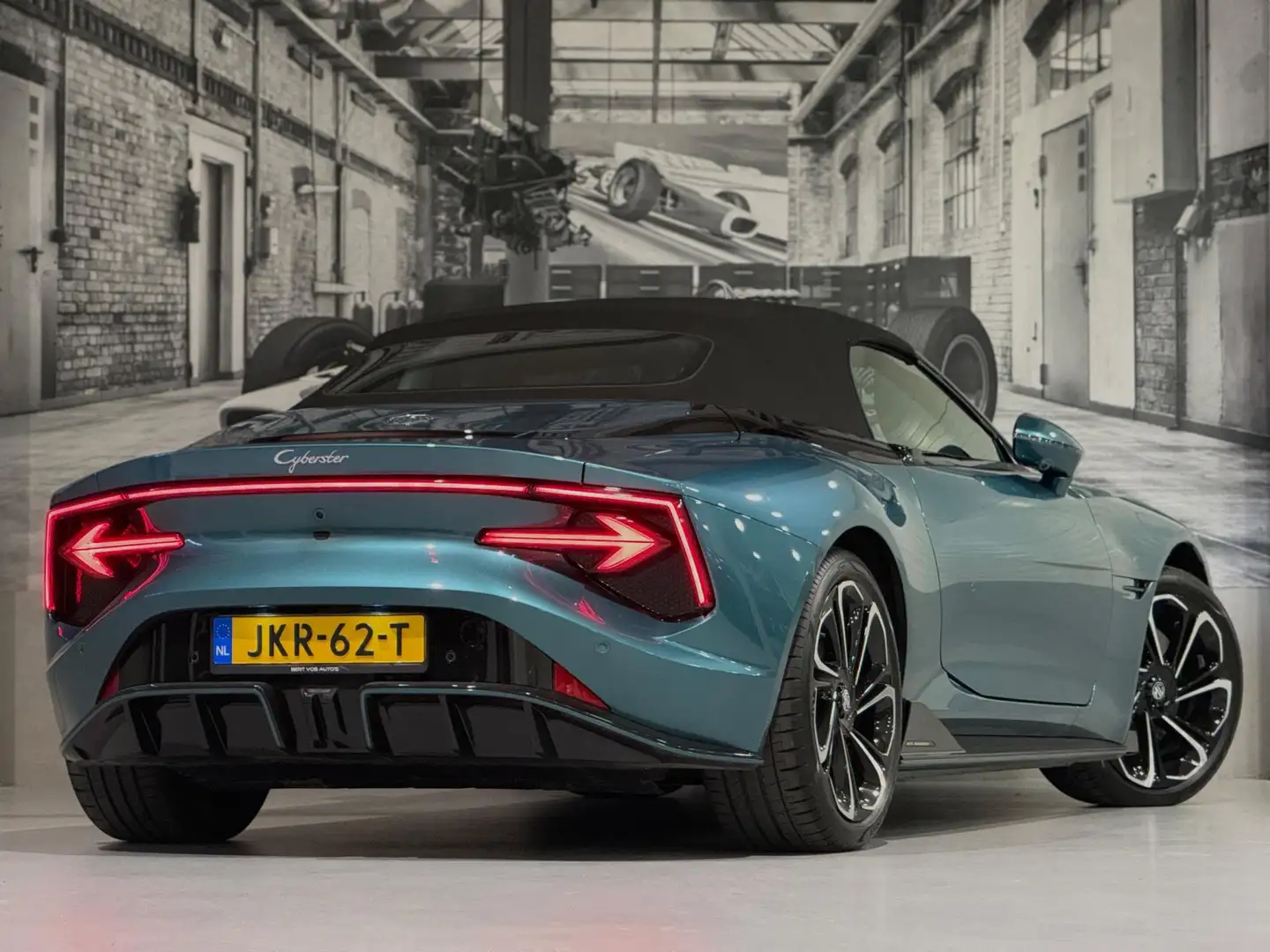 MG Cyberster 4WD GT 77kWh Blauw - 2