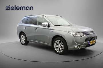 2.0 PHEV Intense + - Carplay, Panorama, Camera, Le
