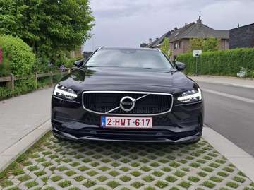 V90 2.0 D3 Momentum Pro AdBlue (EU6d-TEMP)
