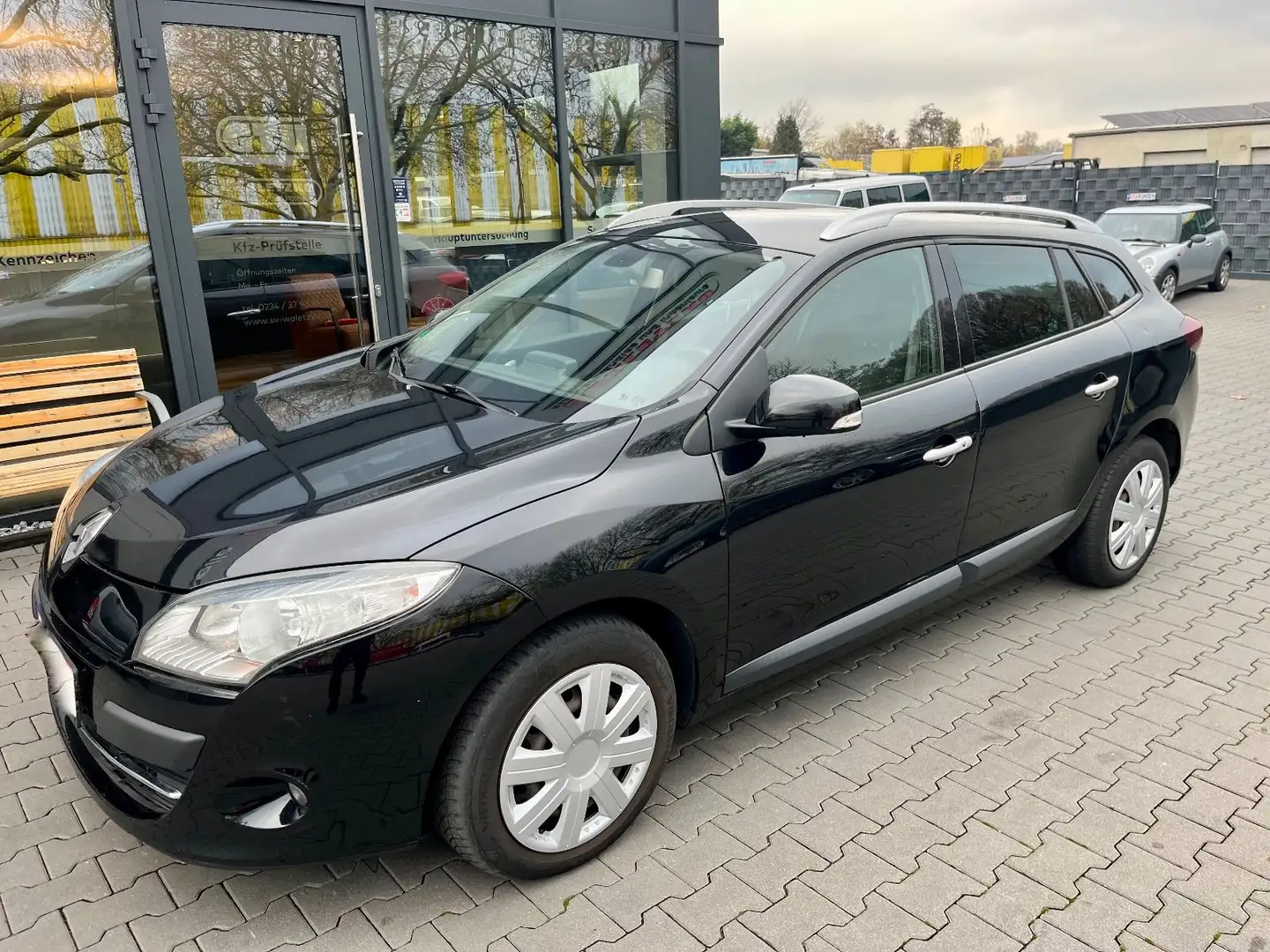 Renault Megane Grandtour BOSE Edition Tüv 11/26 Opti.Mängel Negru - 2