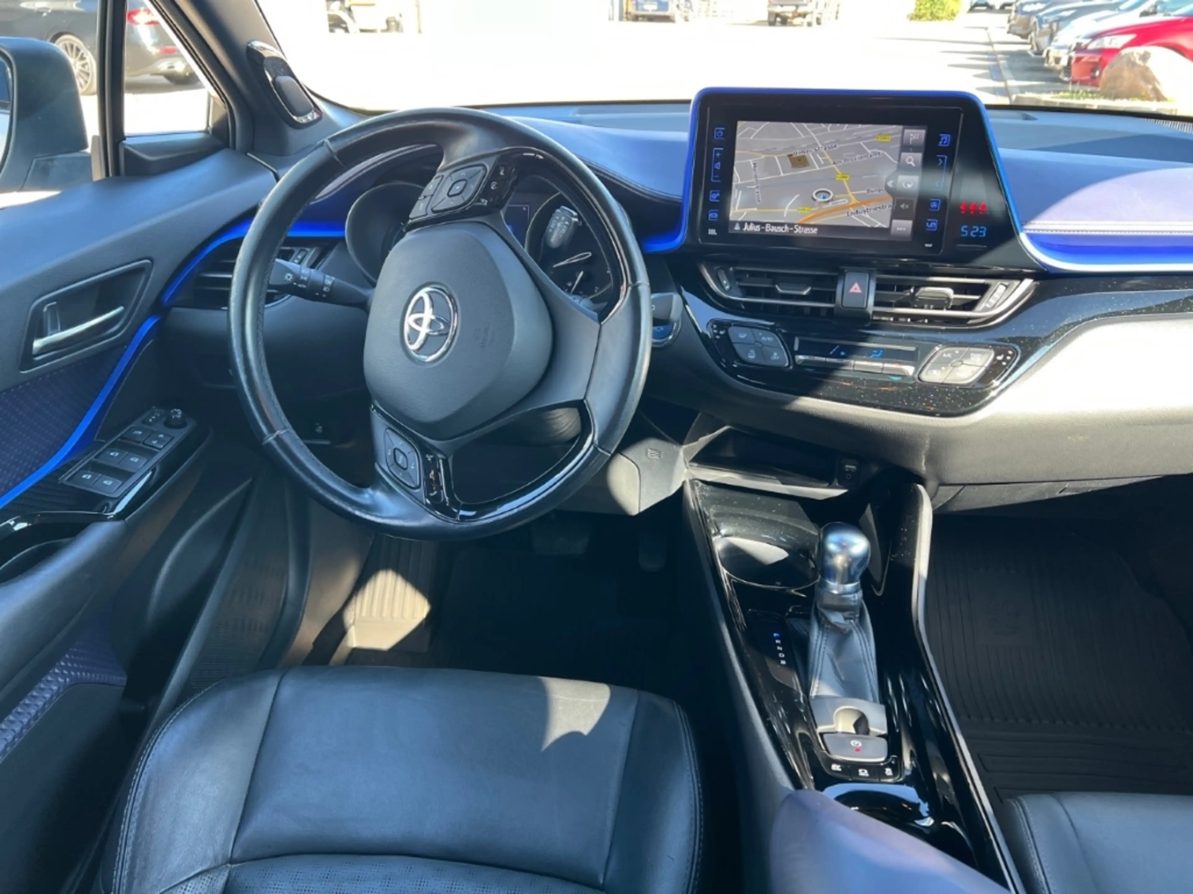 Toyota C-HR 1.8-l-VVTi Hybrid Style Selection Allwetter — photo 13