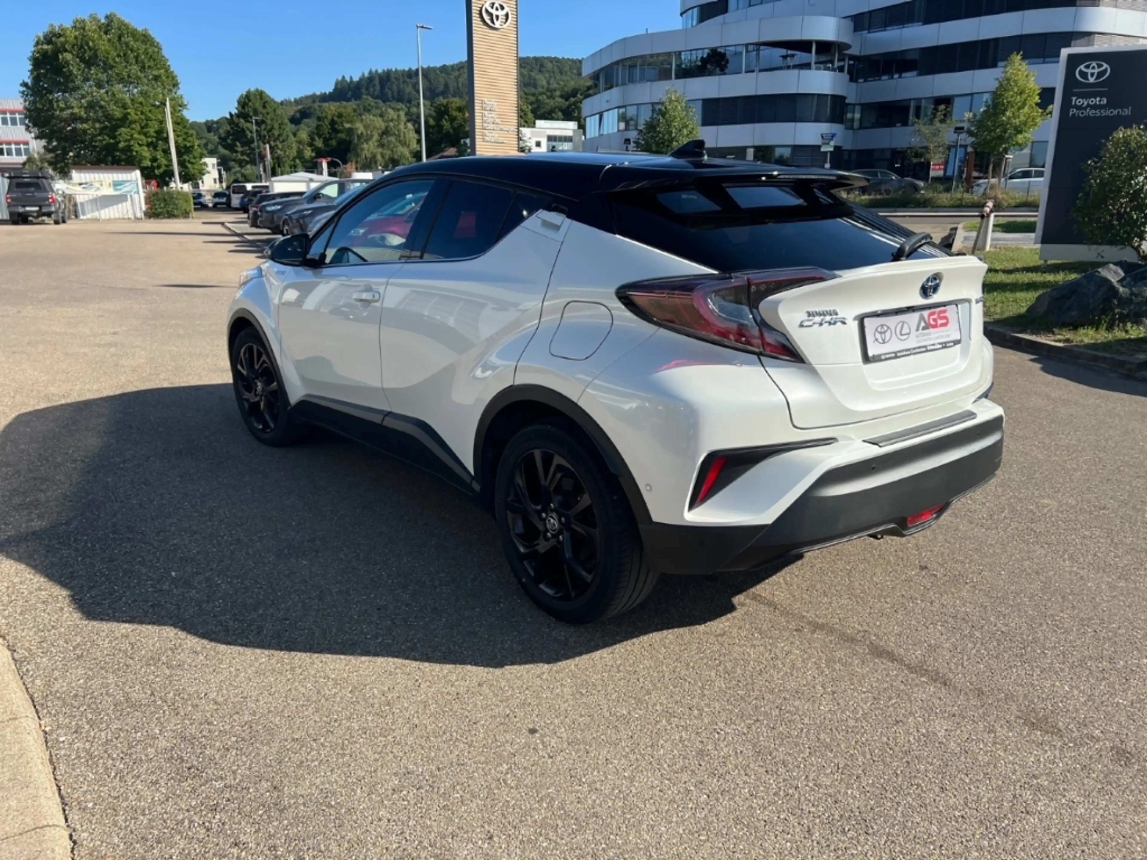 Toyota C-HR 1.8-l-VVTi Hybrid Style Selection Allwetter — photo 5