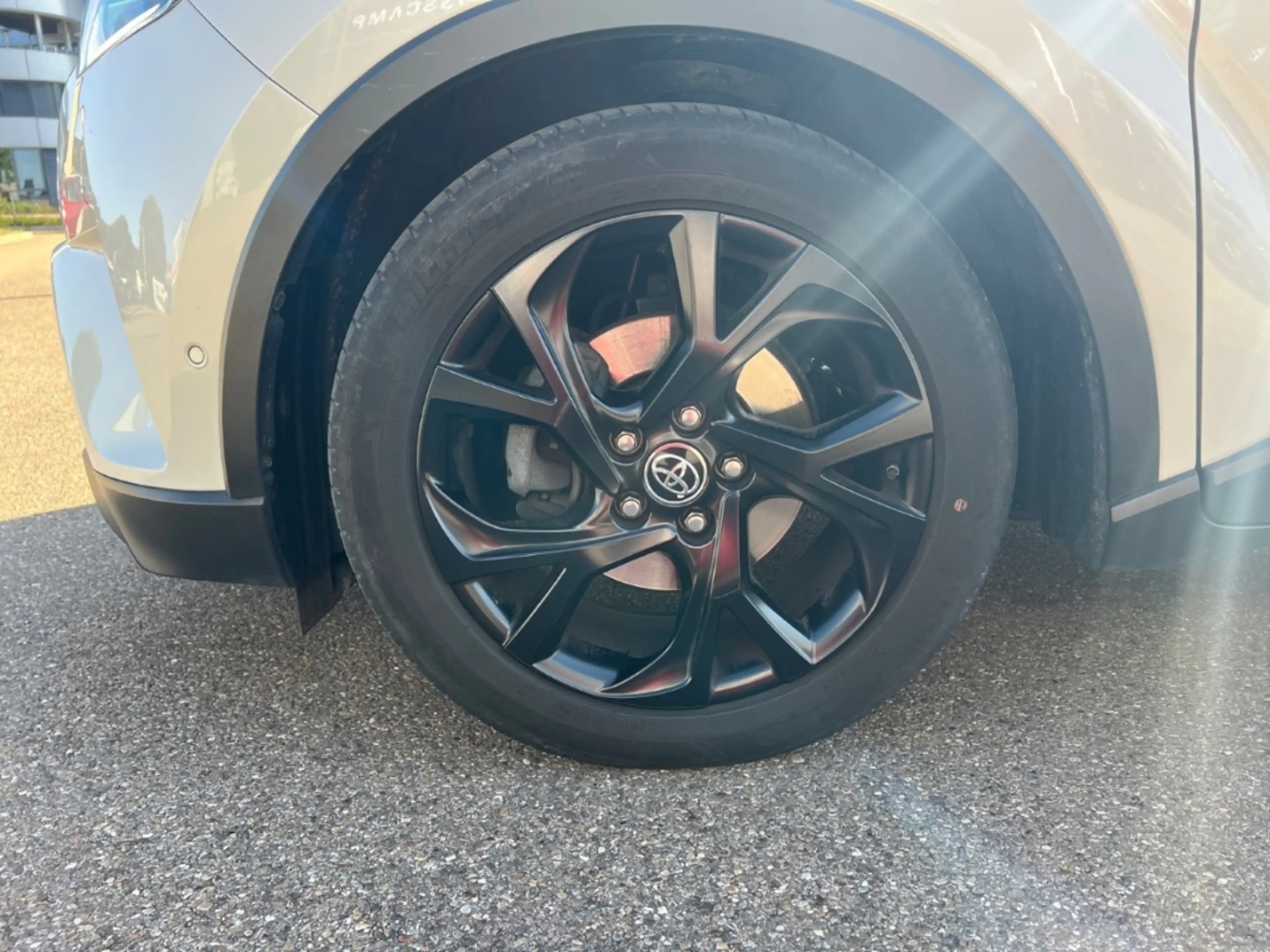 Toyota C-HR 1.8-l-VVTi Hybrid Style Selection Allwetter — photo 8