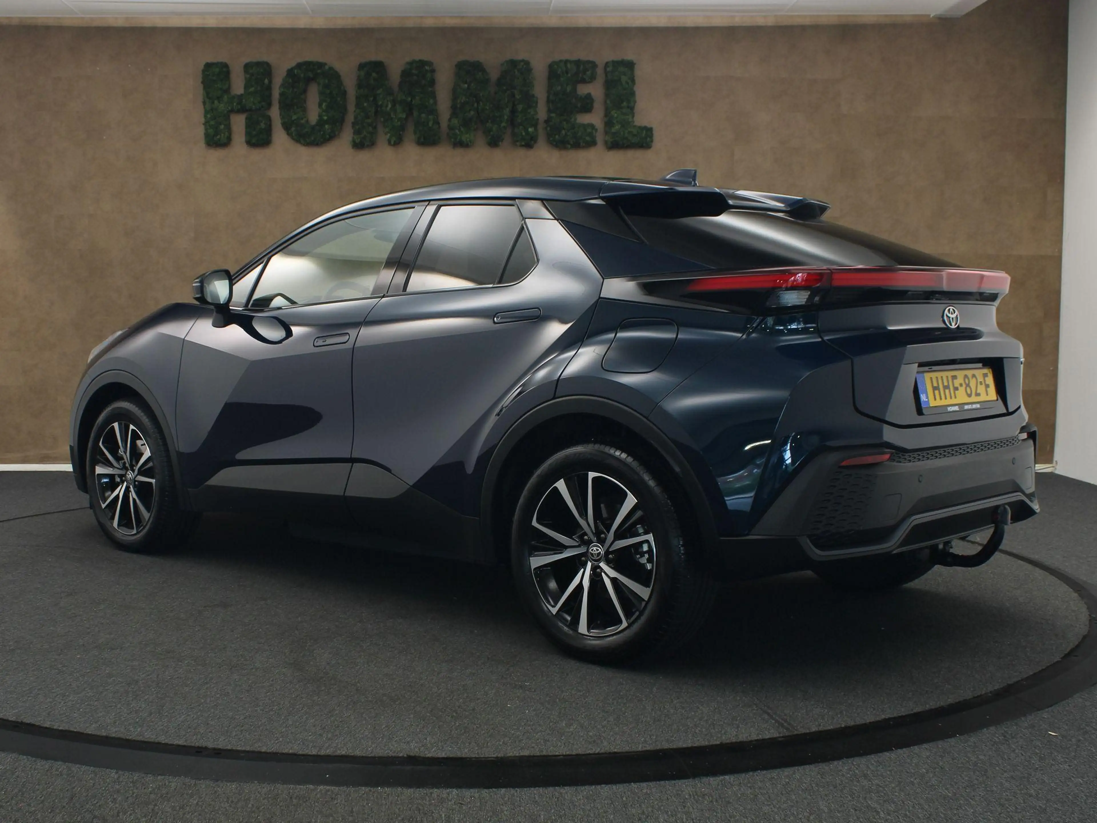 Toyota C-HR 2.0 Plug-in Hybrid 220 Dynamic - ORIGINEEL NEDERLA — photo 5