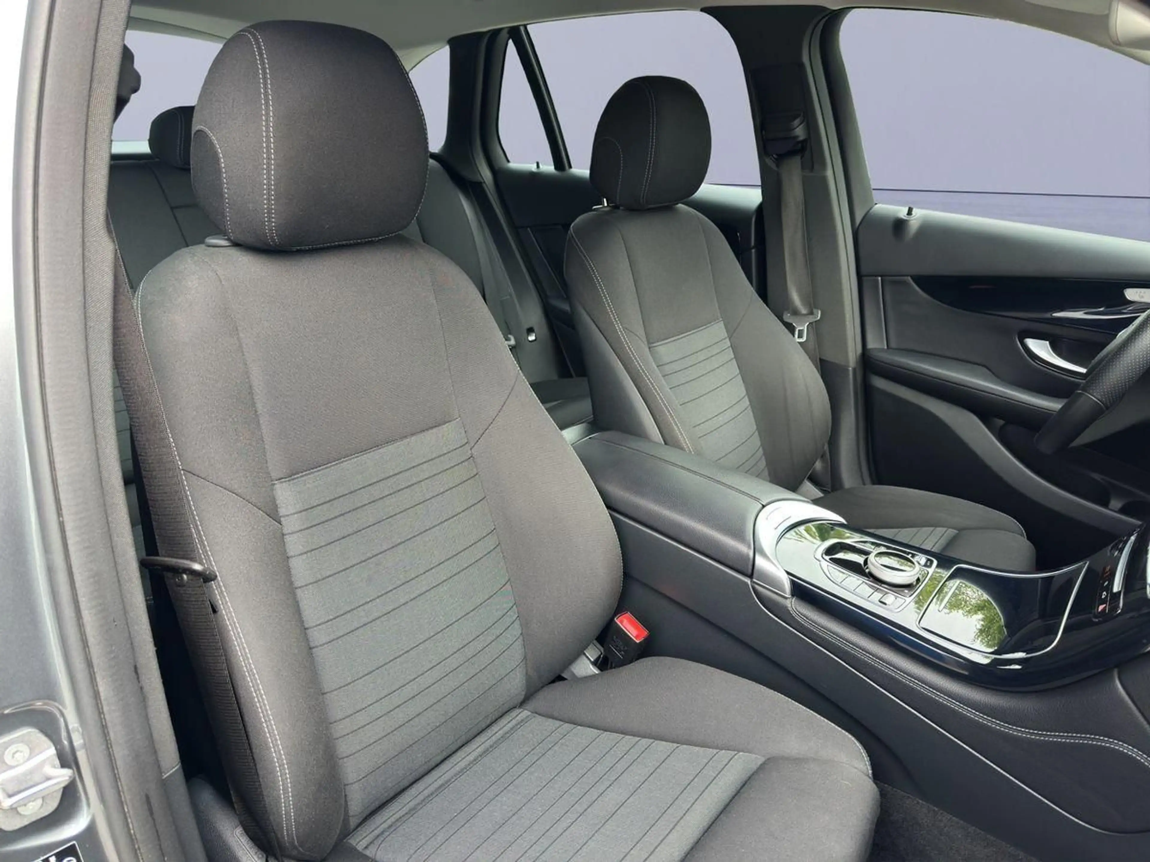 Mercedes-Benz GLC 250 d 4Matic LED/AHK/Kam/Navi/SHZ/ACC — photo 10