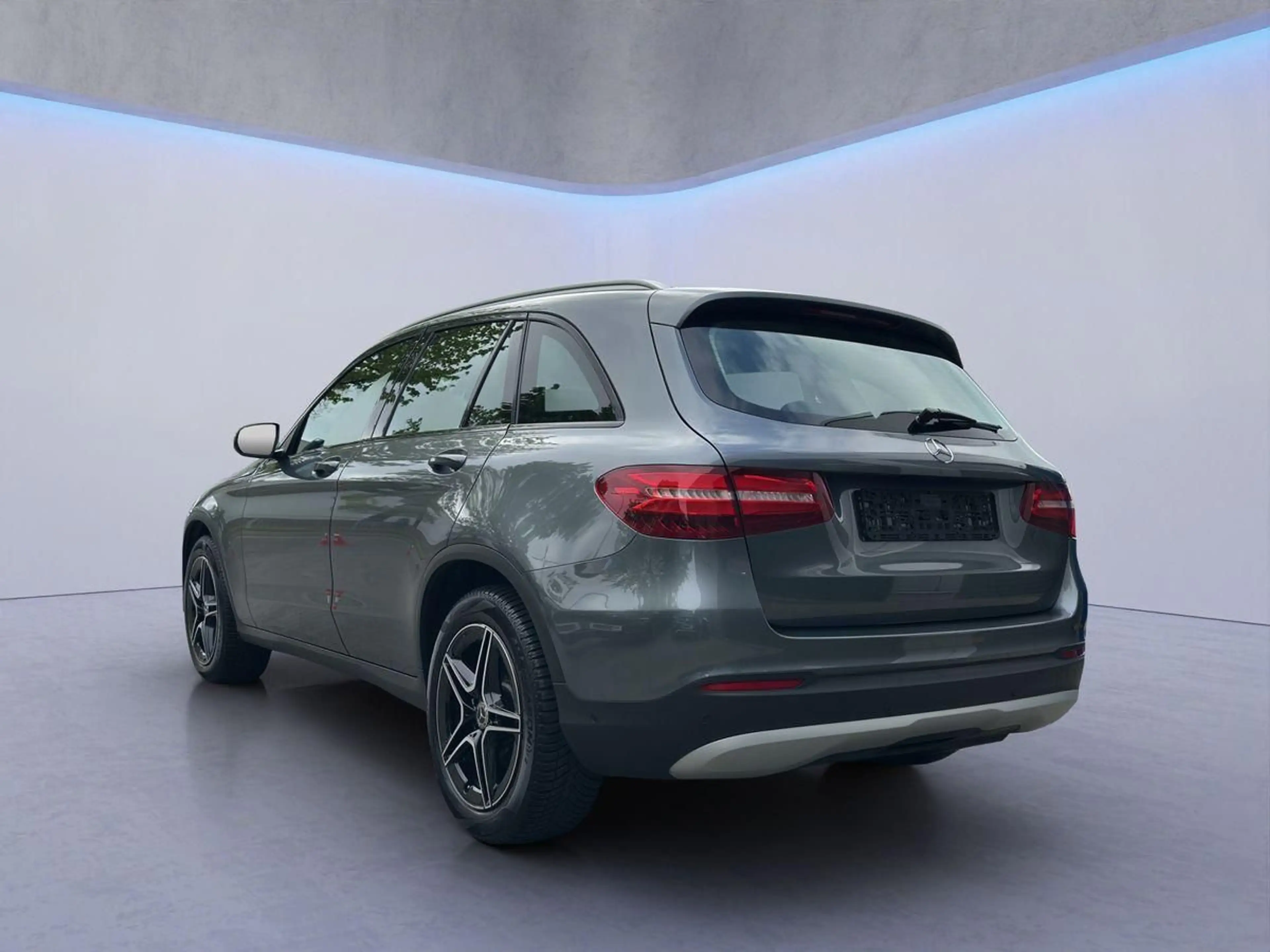 Mercedes-Benz GLC 250 d 4Matic LED/AHK/Kam/Navi/SHZ/ACC — photo 3