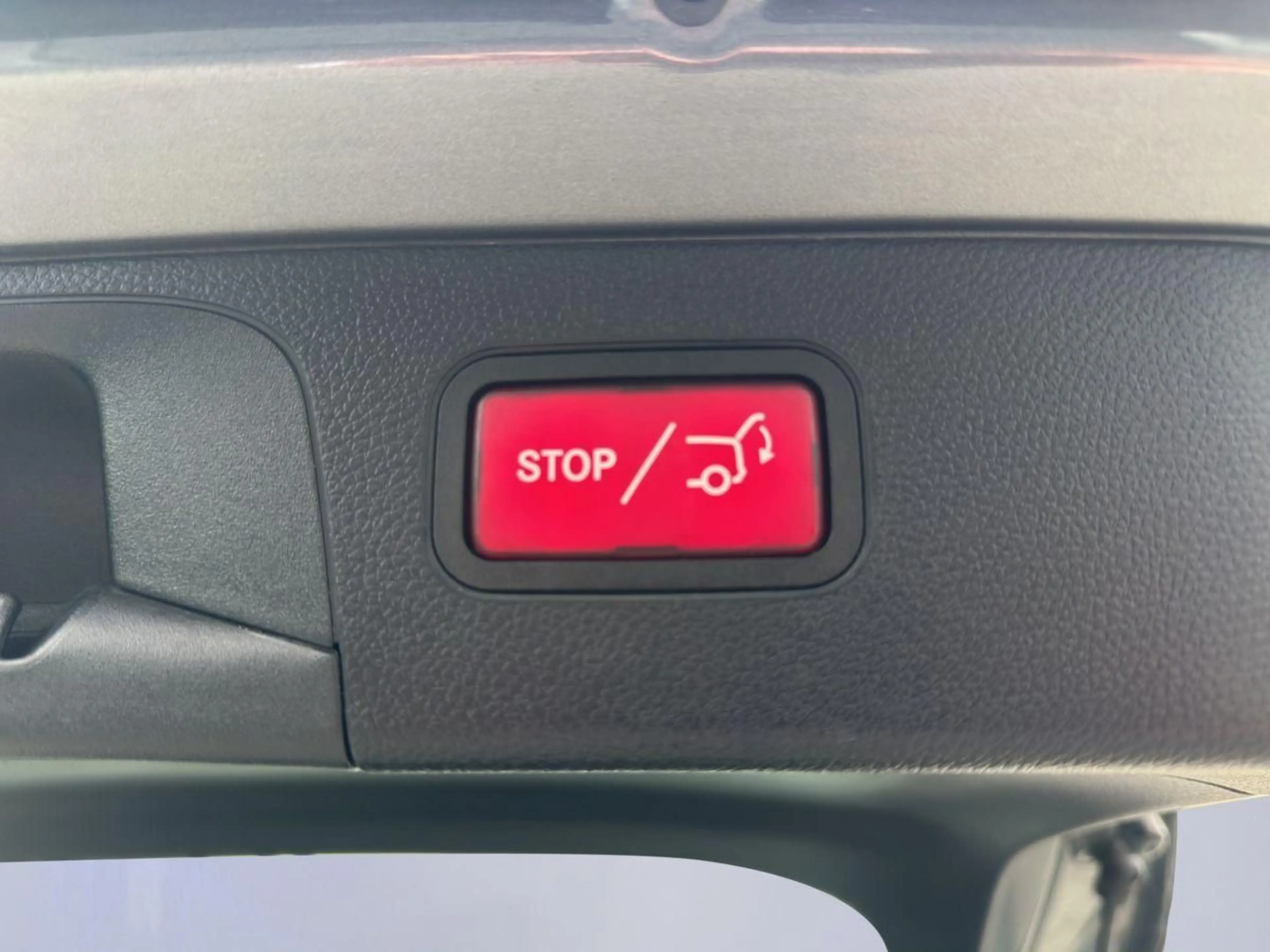 Mercedes-Benz GLC 250 d 4Matic LED/AHK/Kam/Navi/SHZ/ACC — photo 13