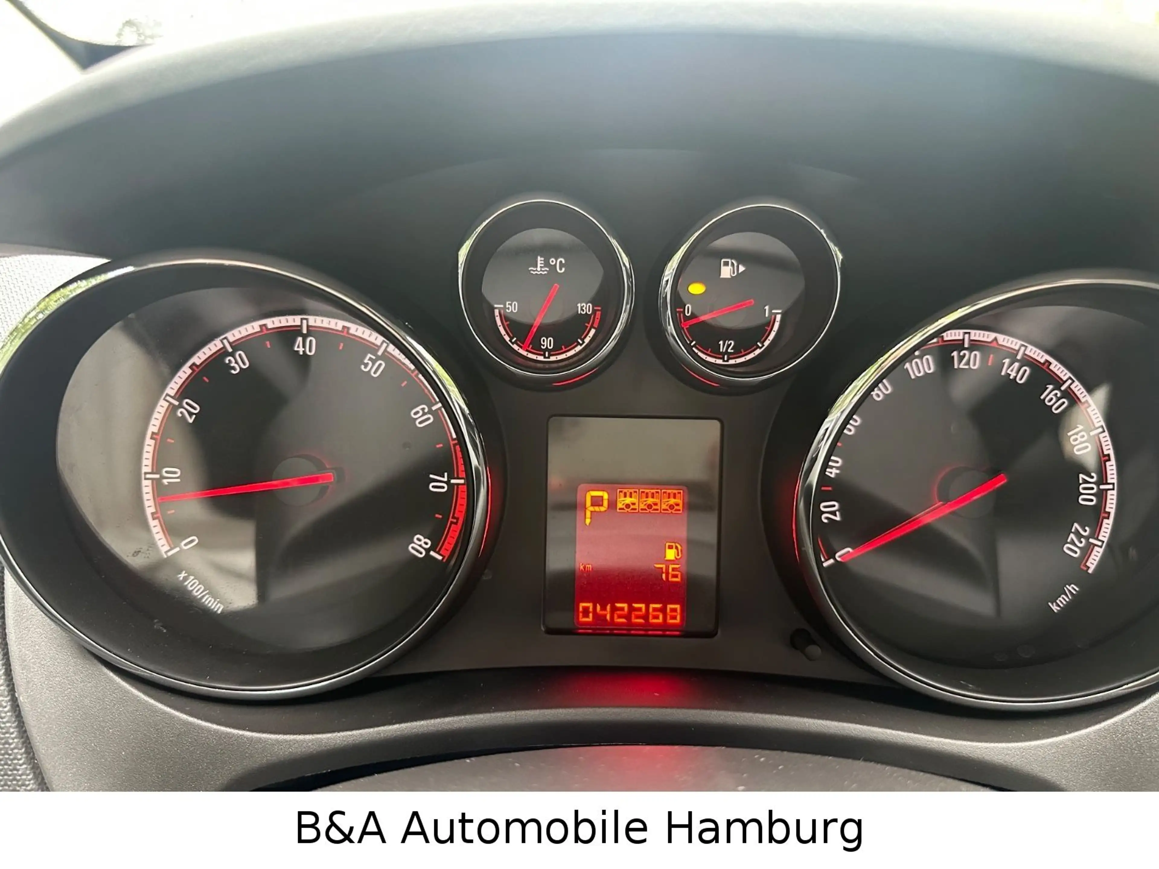 Opel Meriva B Edition 2 Hand+Wenig Km+Automatik — photo 11